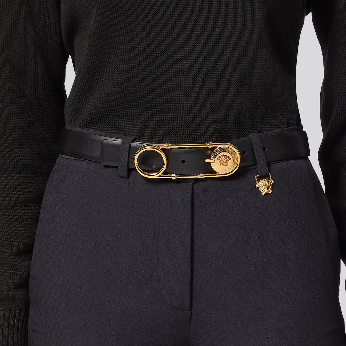 Cinturón Negro Versace Safety Pin