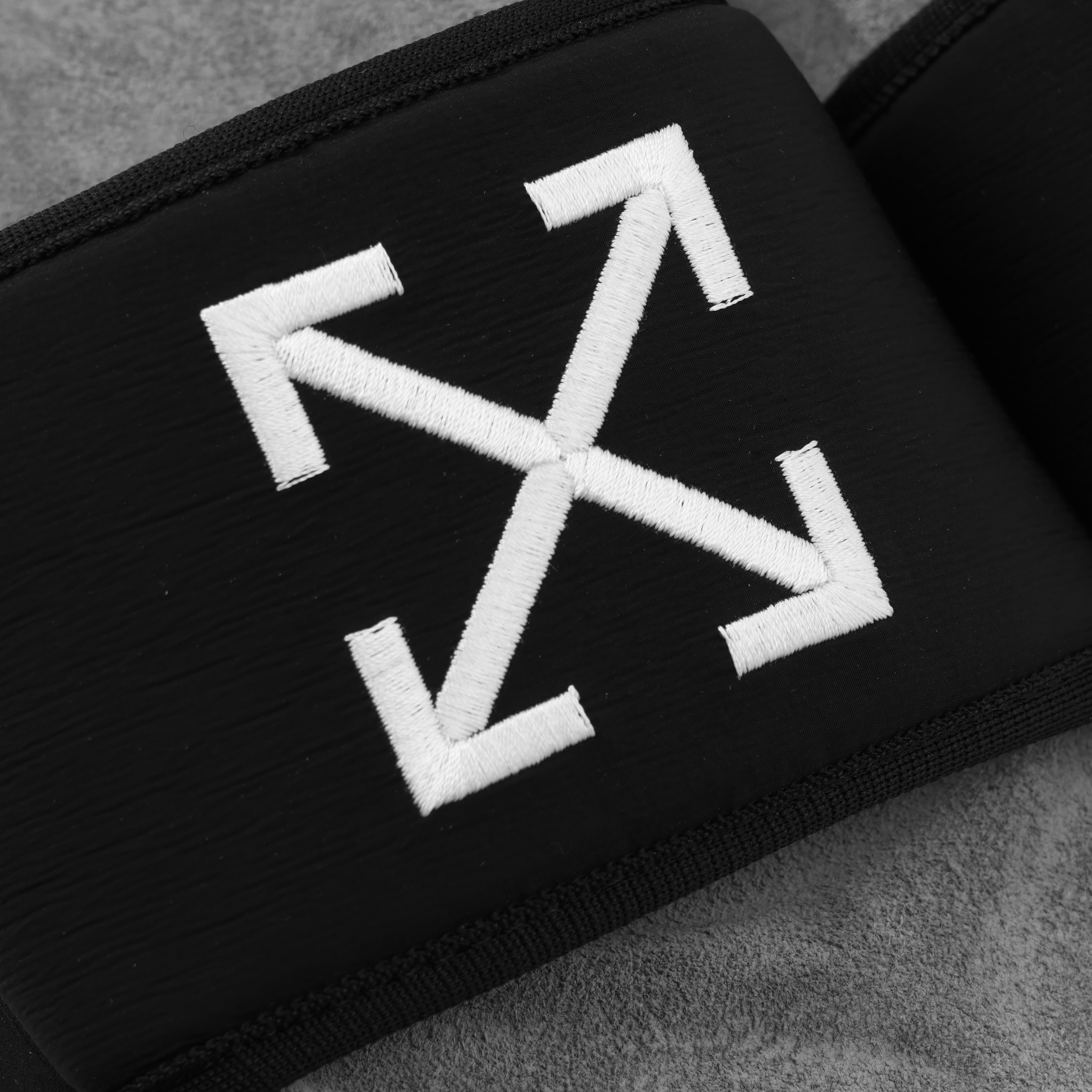 Sandalia Negro Off-White Arrow Nylon