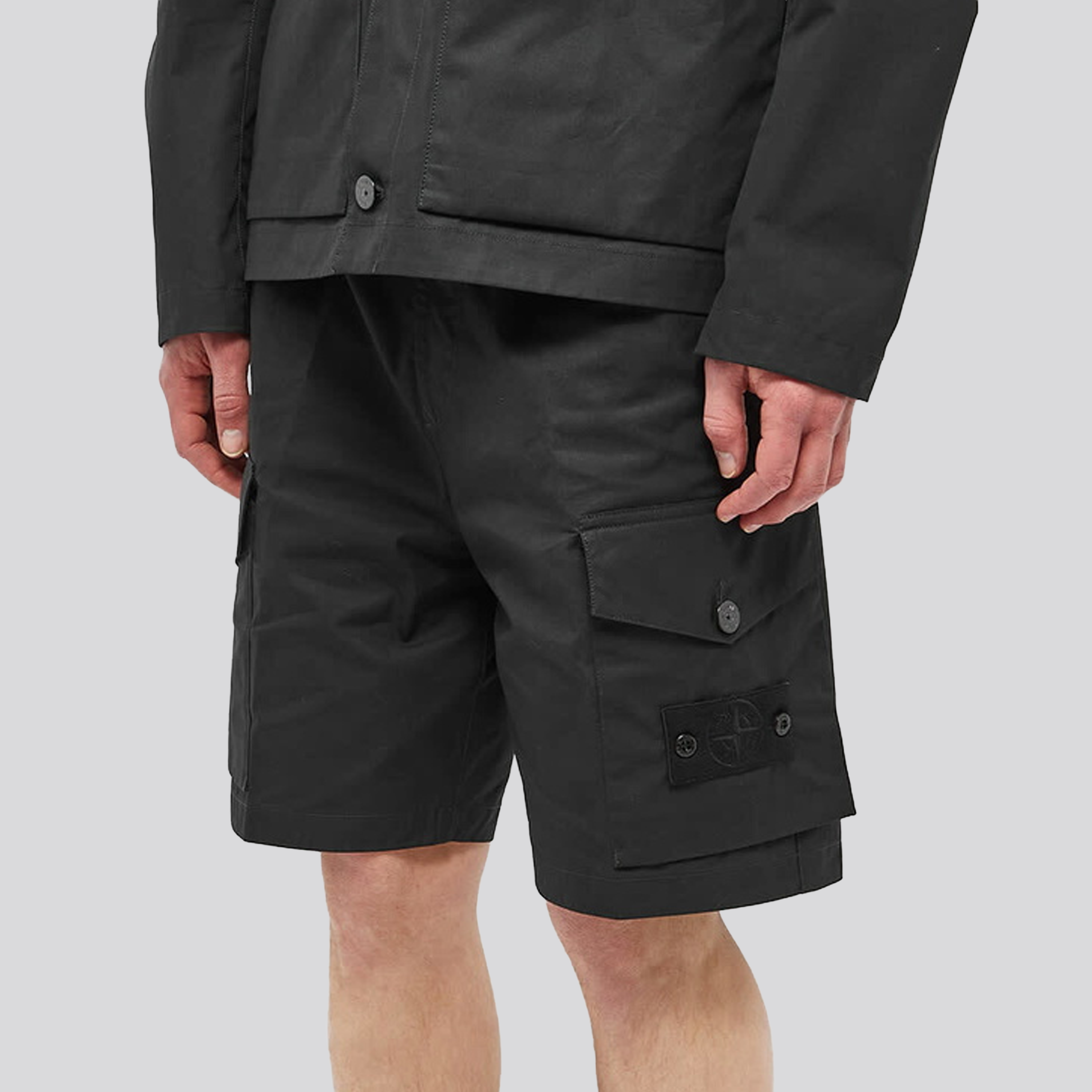 Short Negro Stone Island Tag