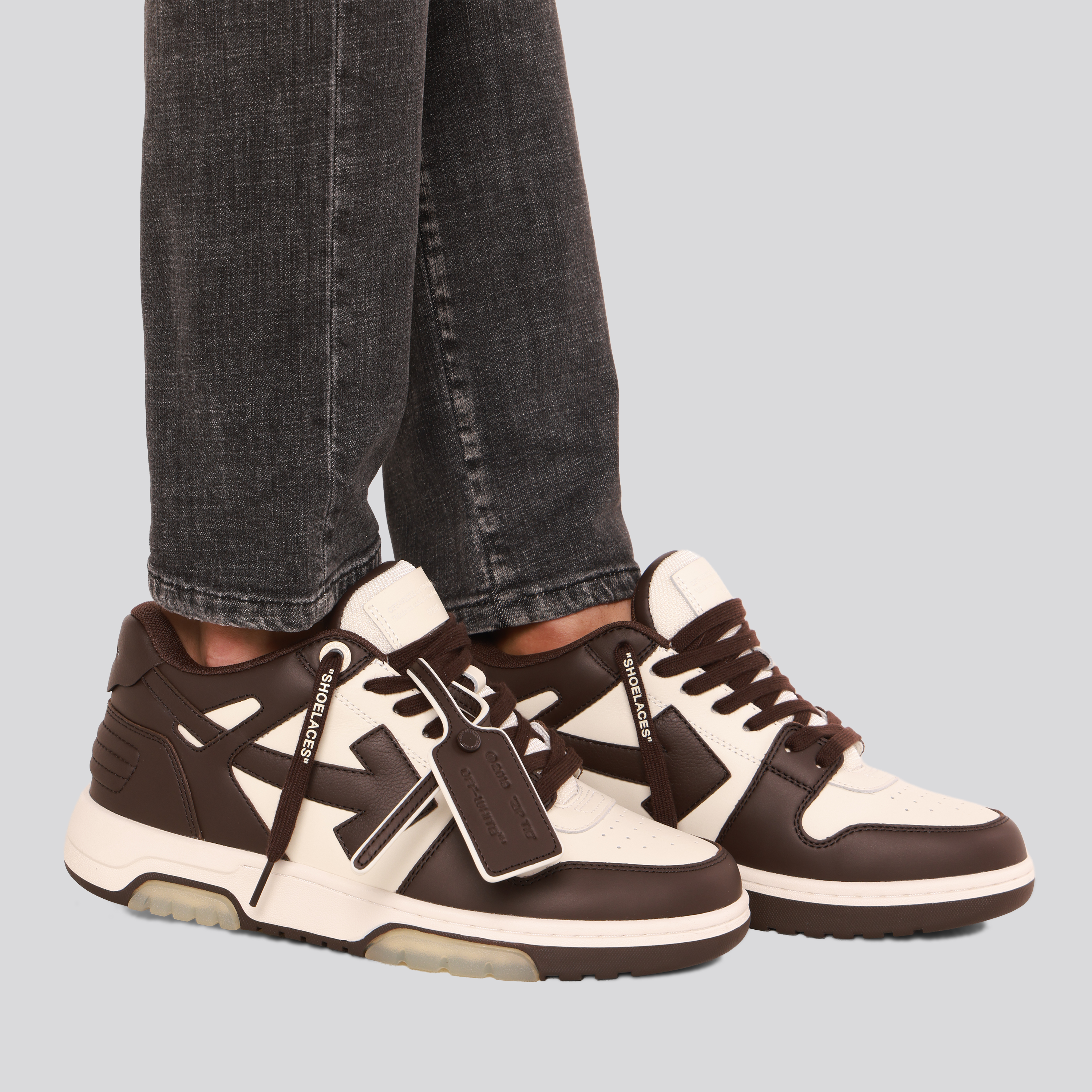 Sneakers Café Off-White OOO