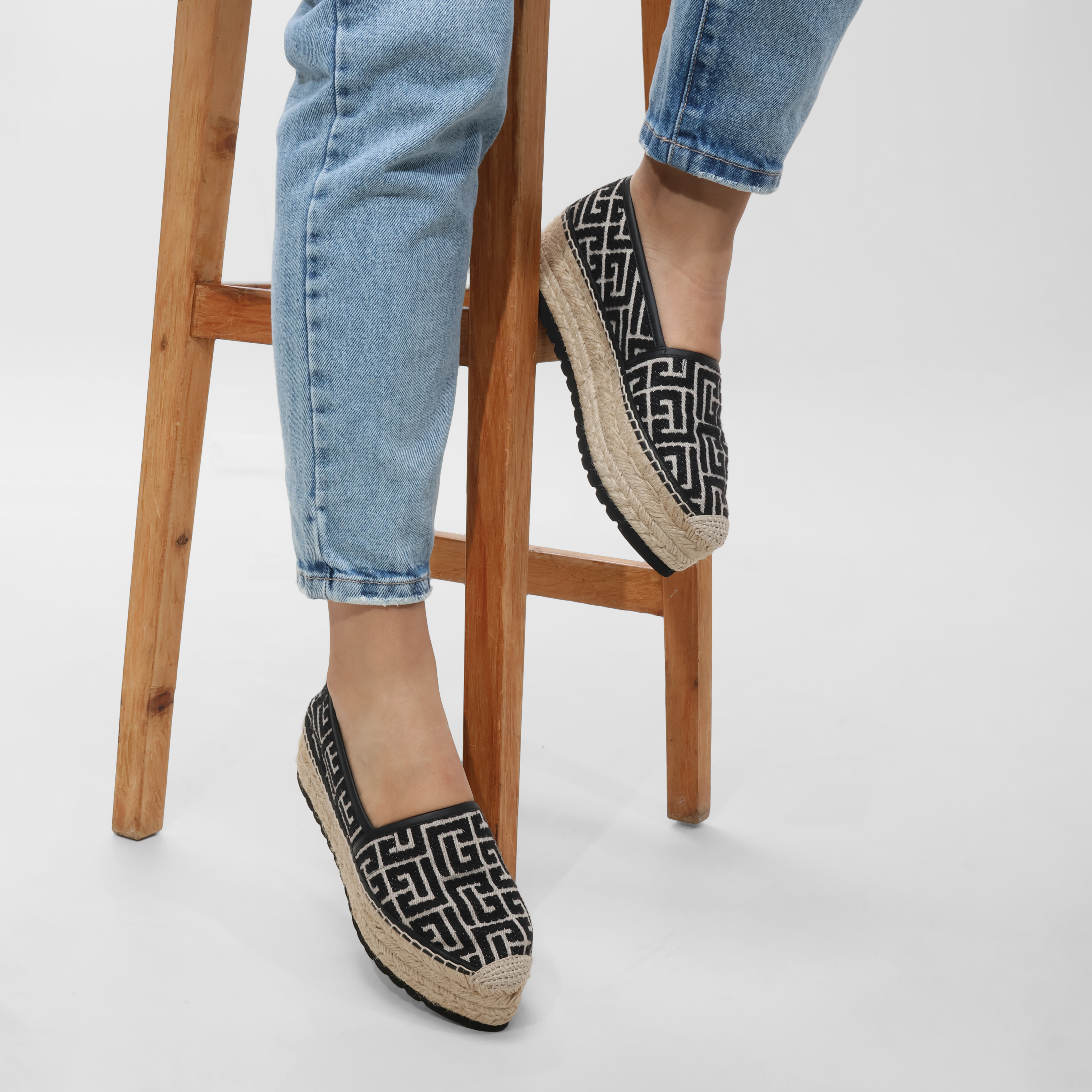 Espadrille Negro Balmain Alex-Monogram