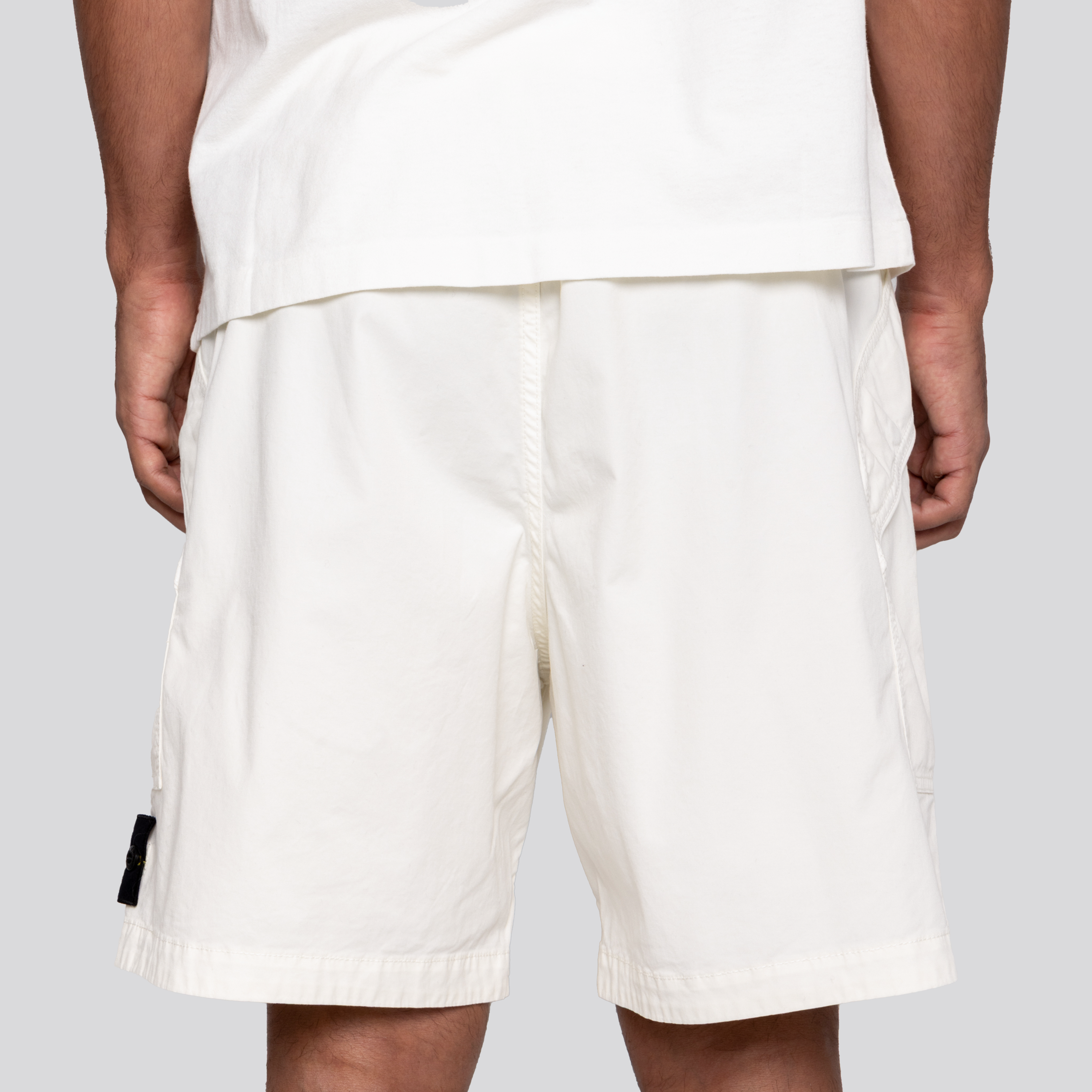 Bermuda Hueso Stone Island Patch