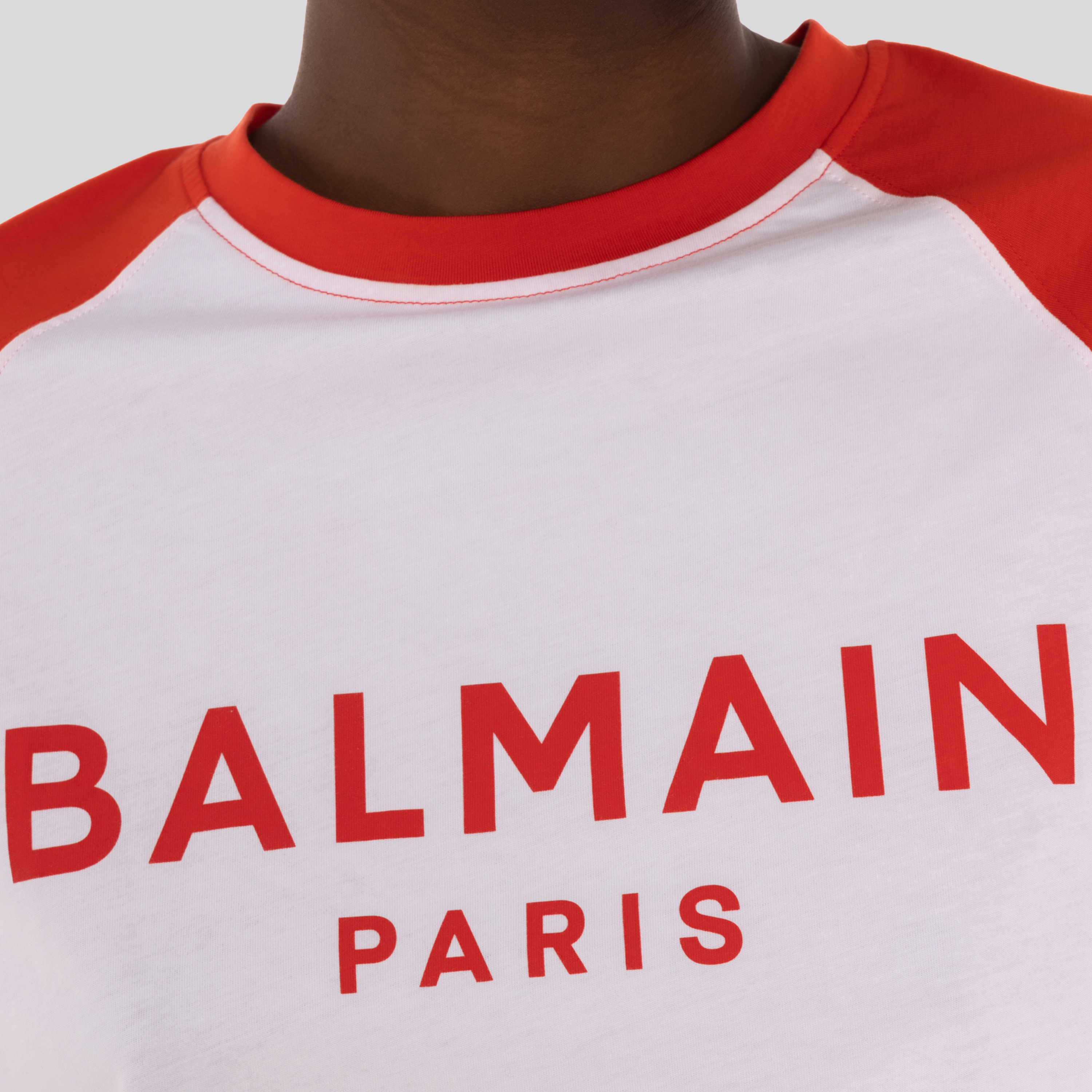 Camiseta Blanca Balmain Paris Logo Cropped