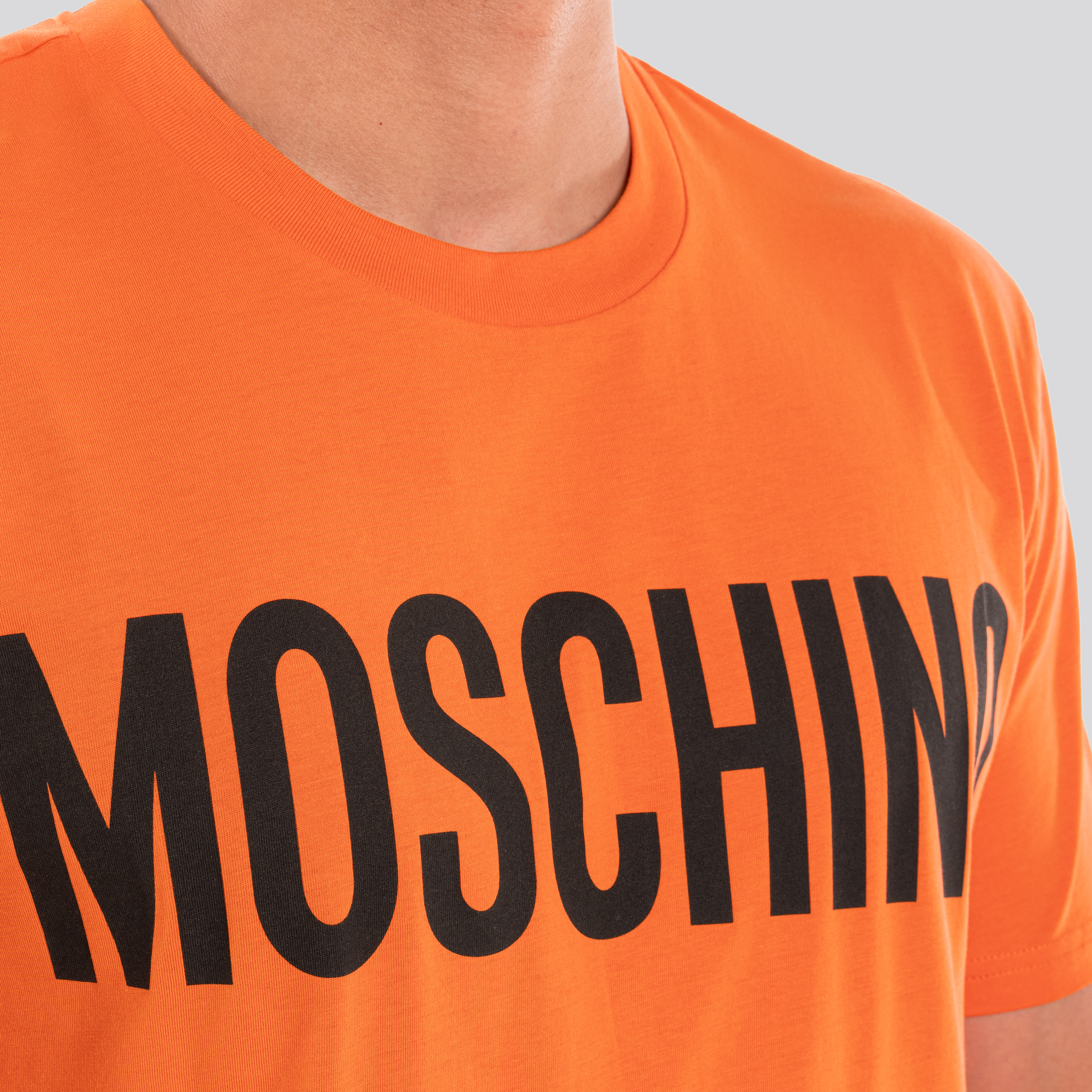 Camiseta Naranjado Moschino Logo