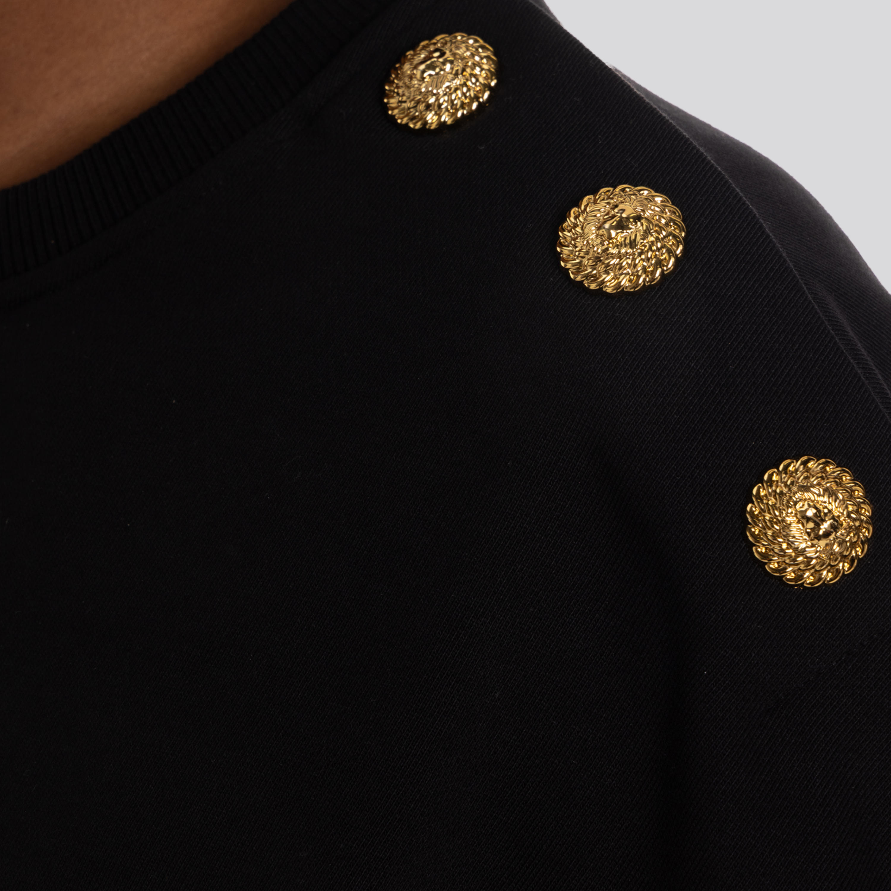 Buzo Negro Balmain Cropped 3Btn