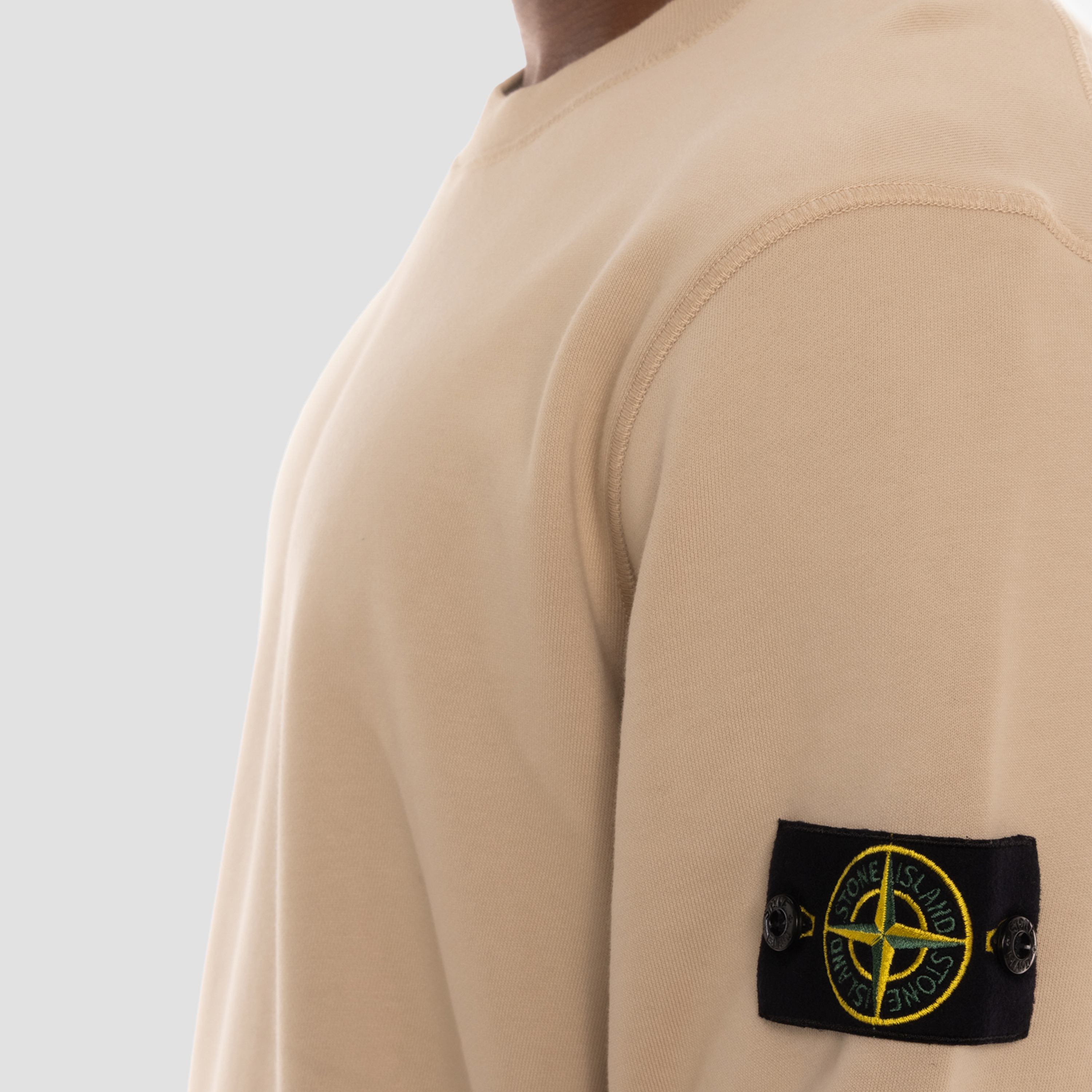 Buzo Beige Stone Island Tag