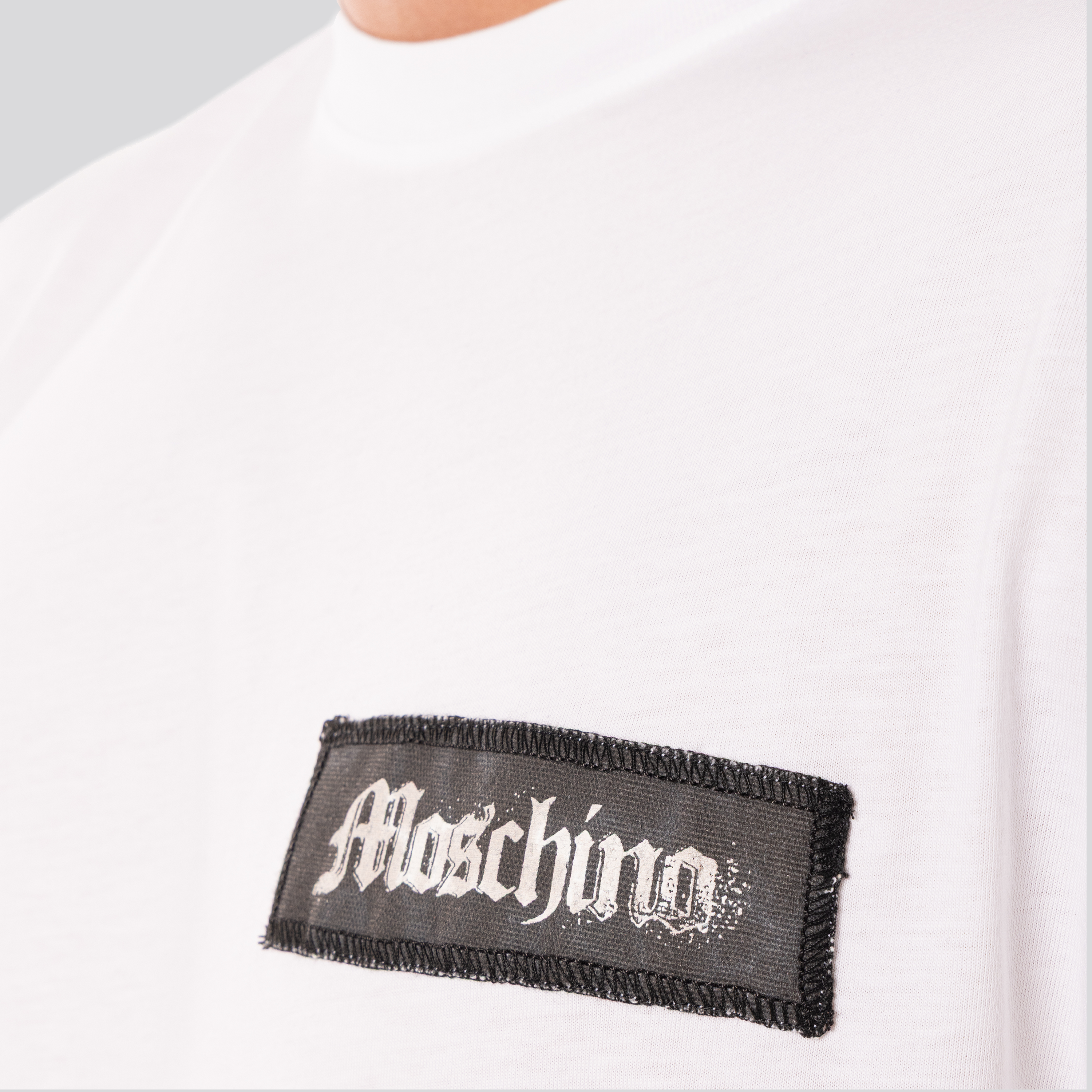 Camiseta Blanca Moschino Chest Logo
