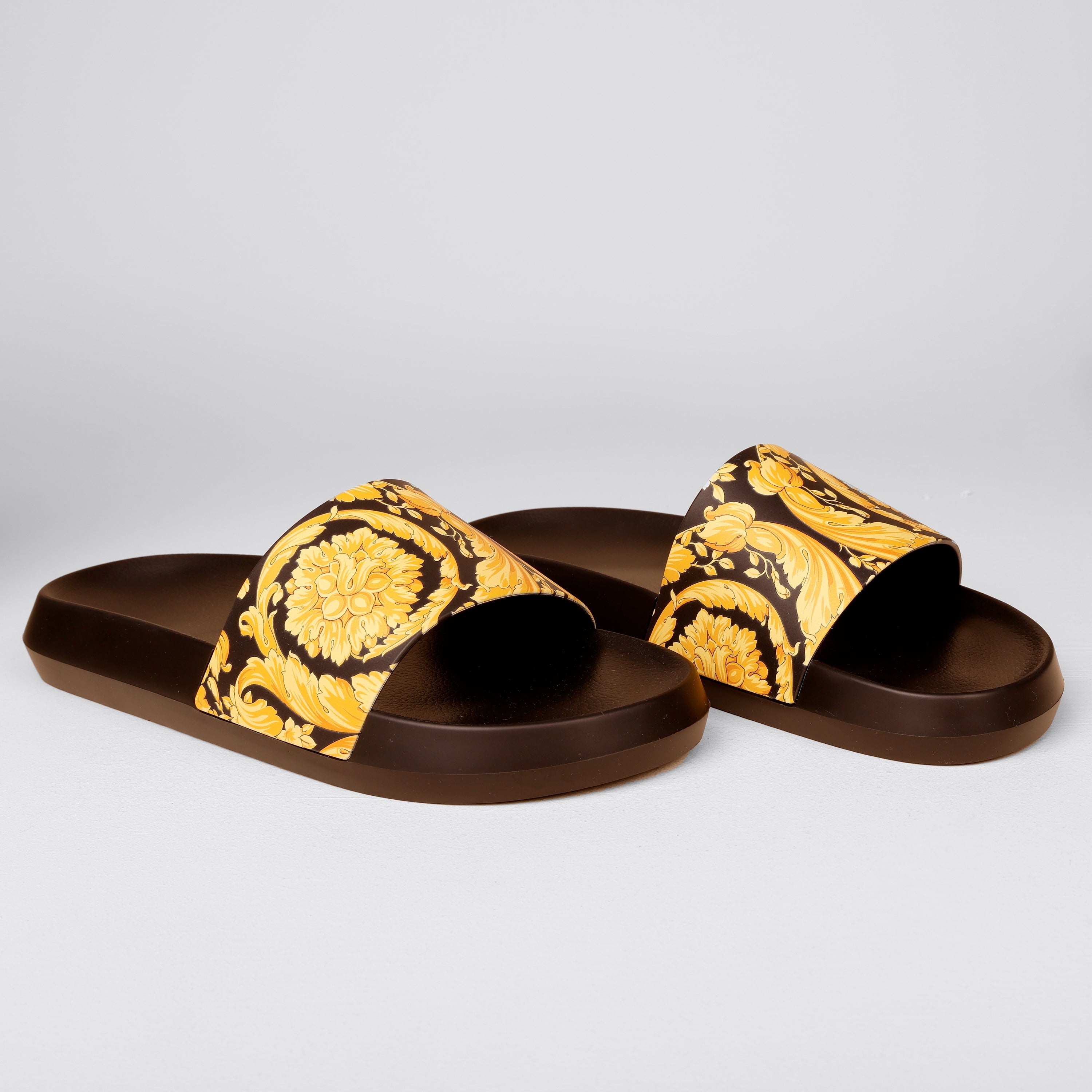 Chanclas discount versace negras