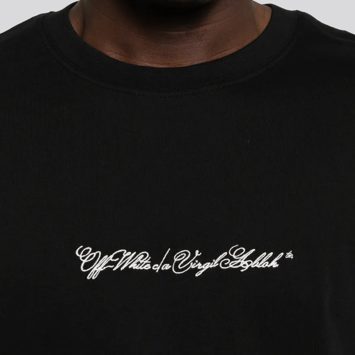 Camiseta Negra Off-White Arrow Script