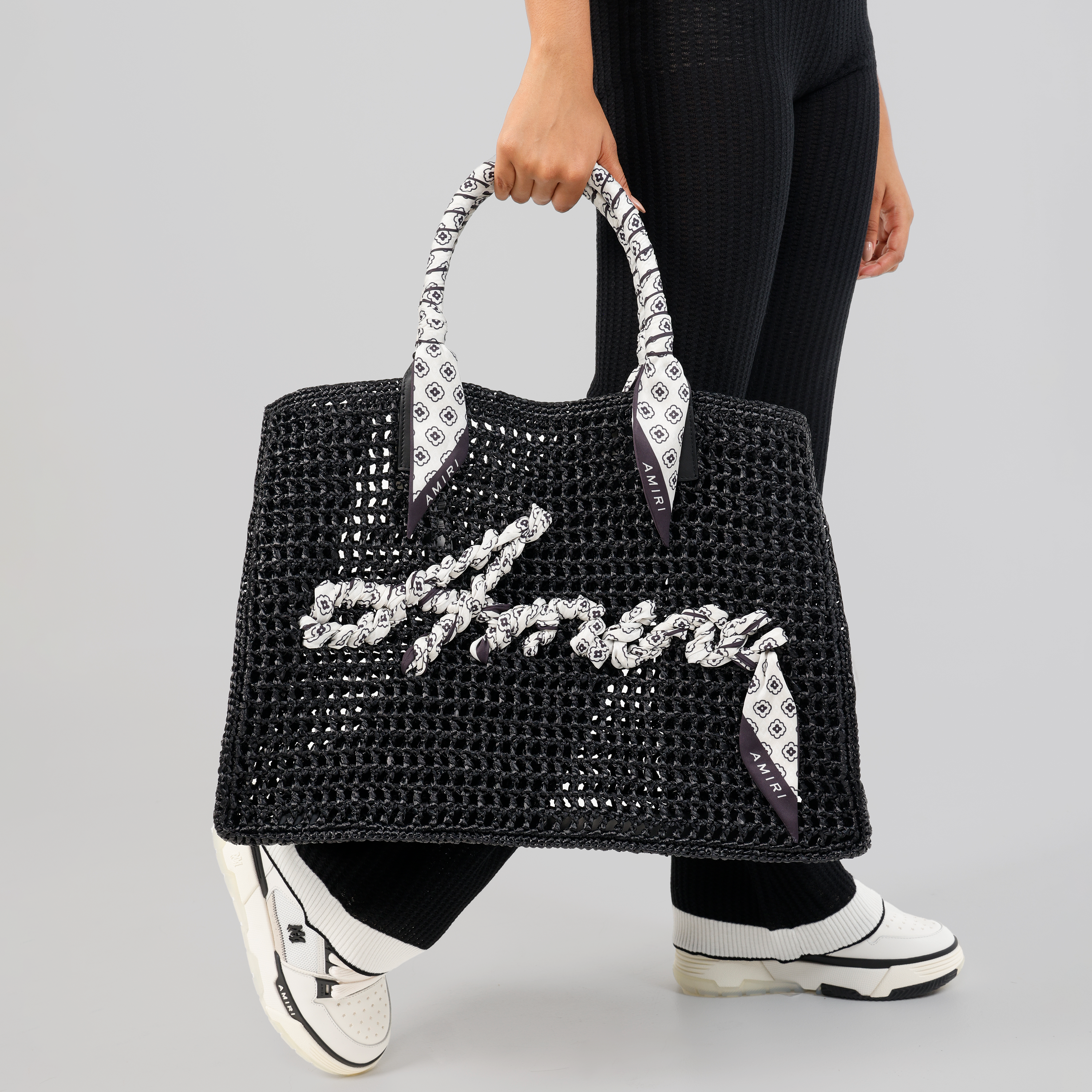 Cartera Negra AMIRI Open Weave Raffia Tote