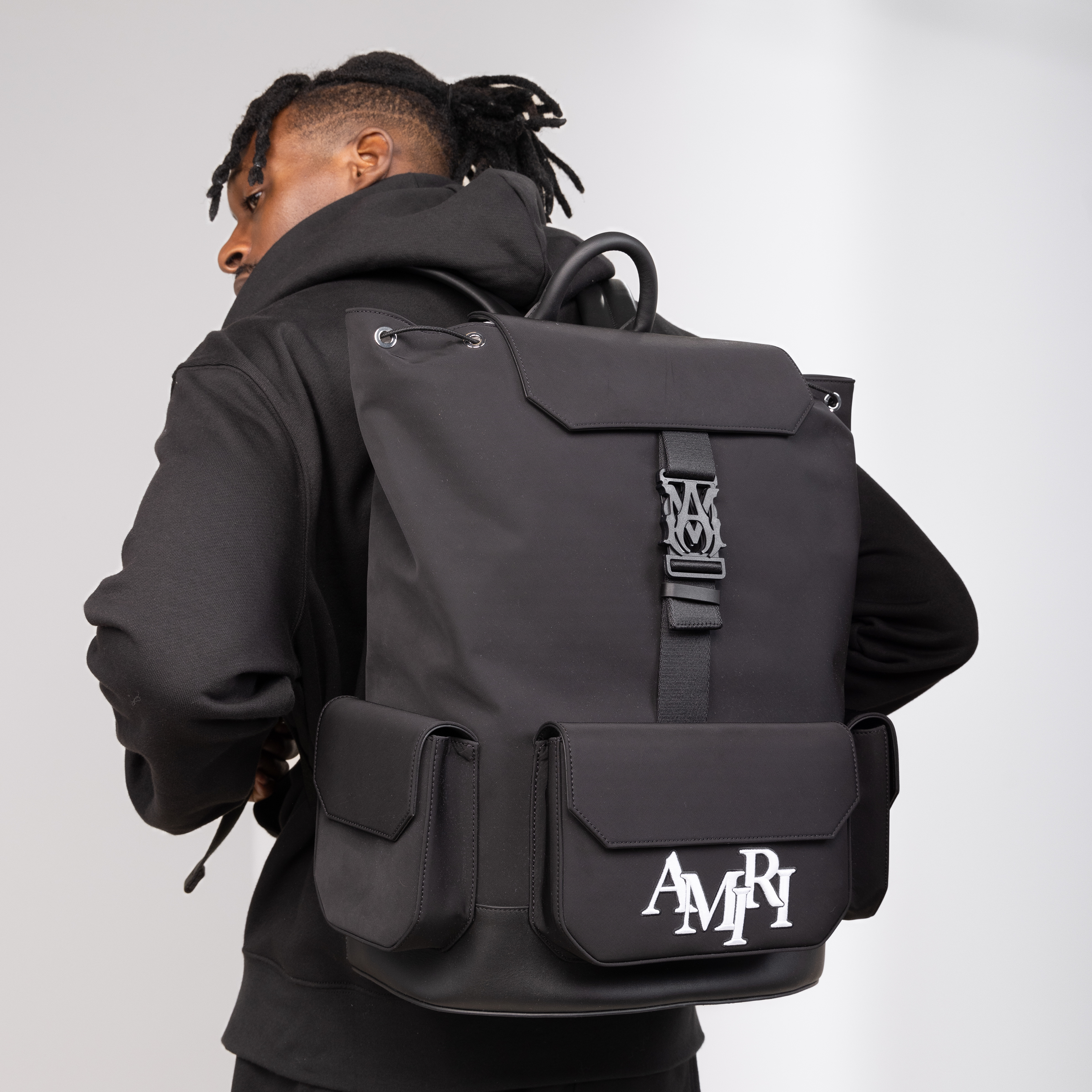 Mochila Negra AMIRI Staggered Logo