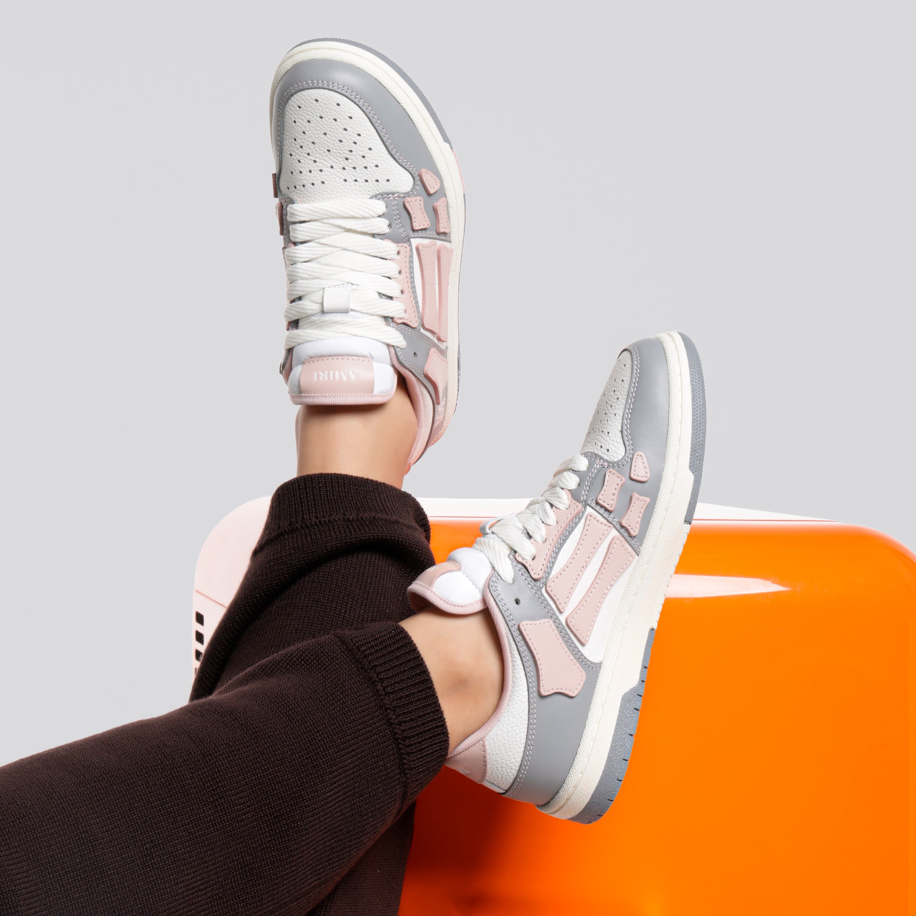 Sneakers Grices AMIRI Varsity Skel