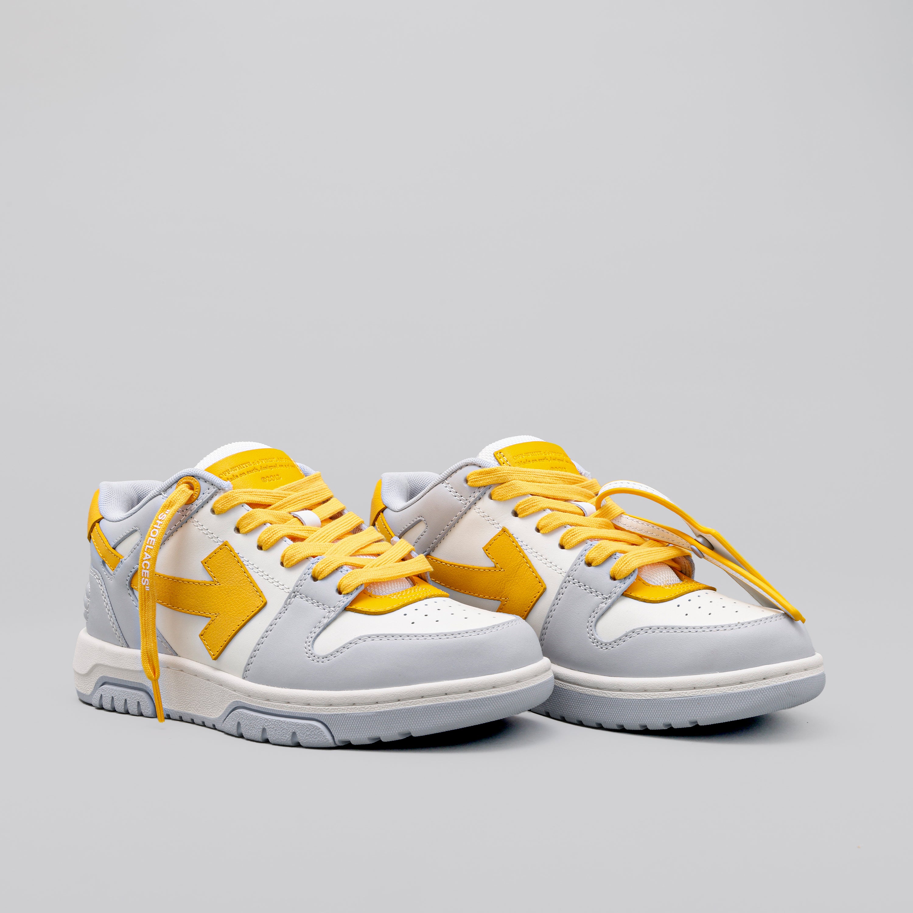Sneakers Celeste Amarillo Off-White "OOO" W