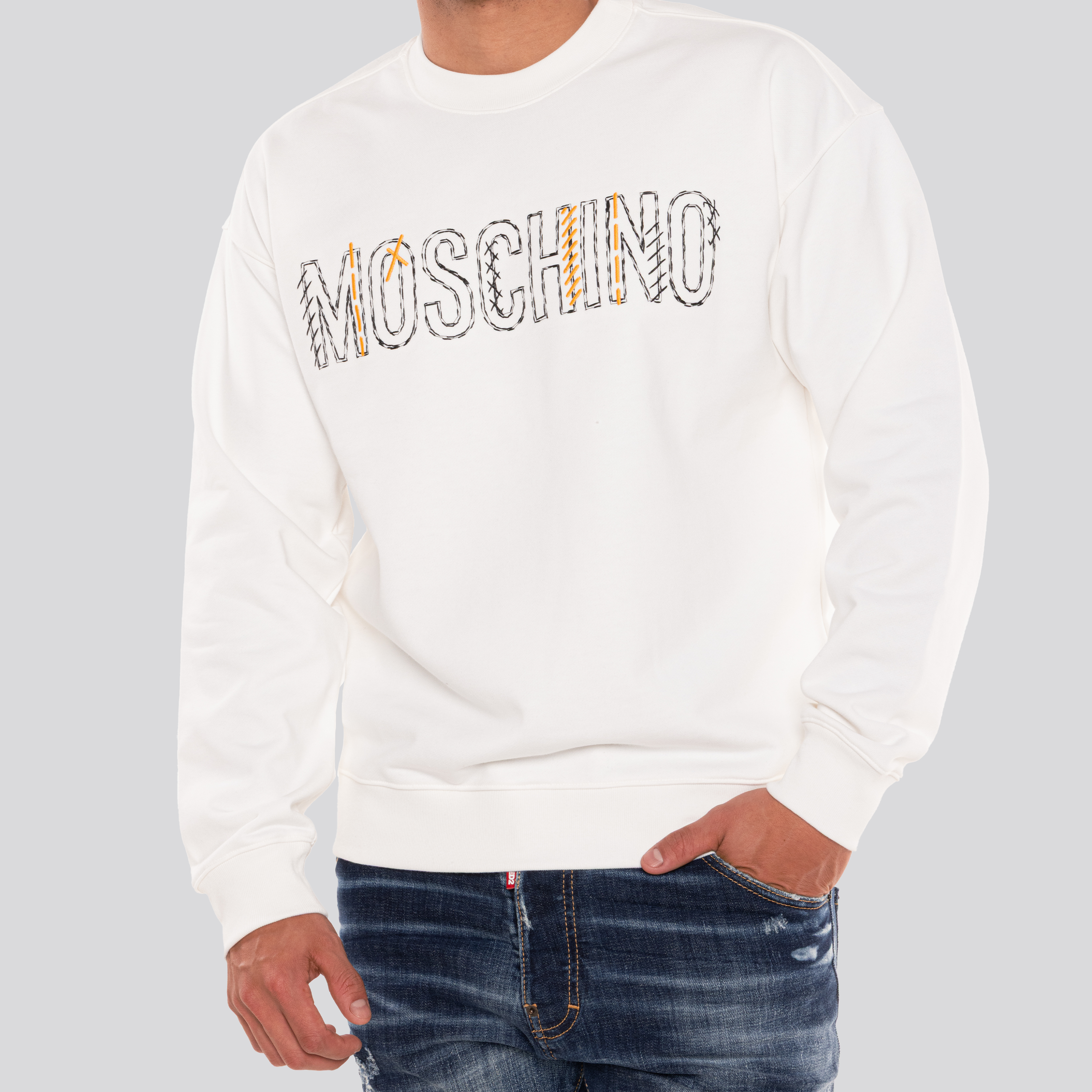 Buzo Blanco Moschino Logo