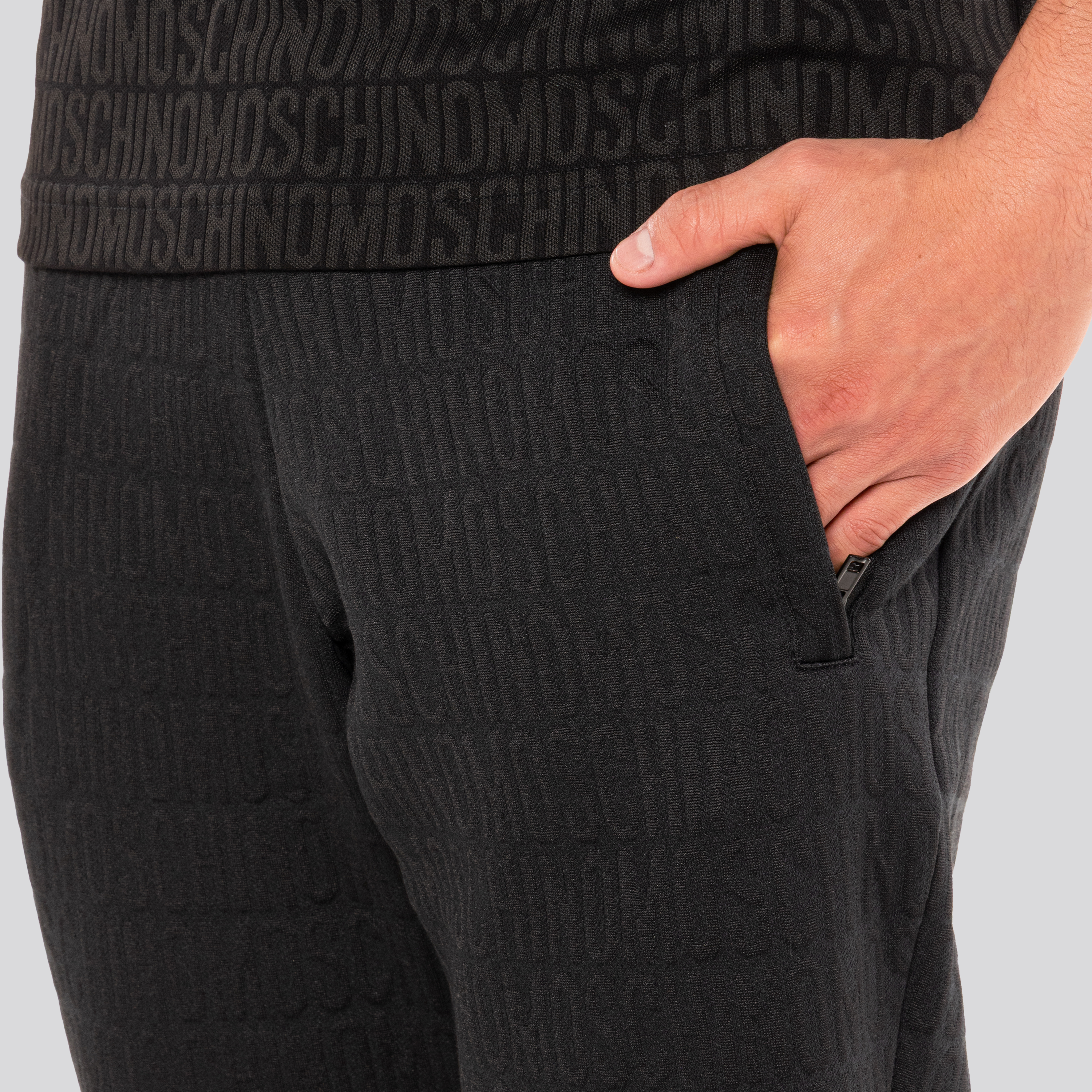 Sudadera Negra Moschino Monogram Logo