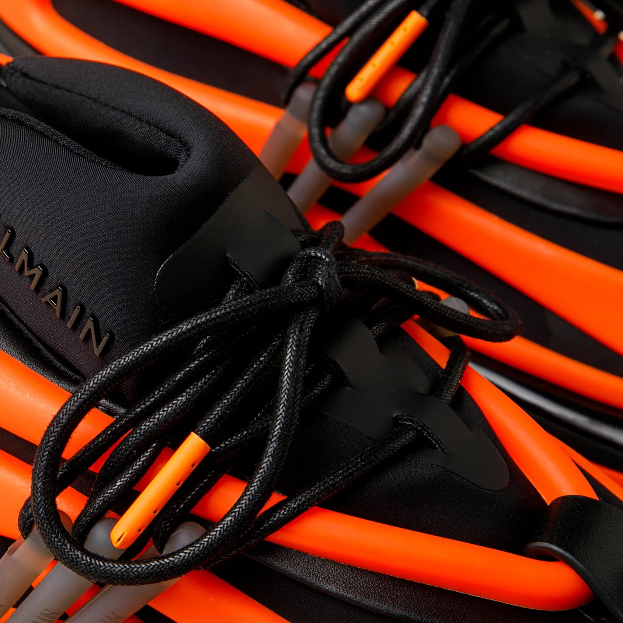 Sneakers Negro Naranja Balmain Unicornio