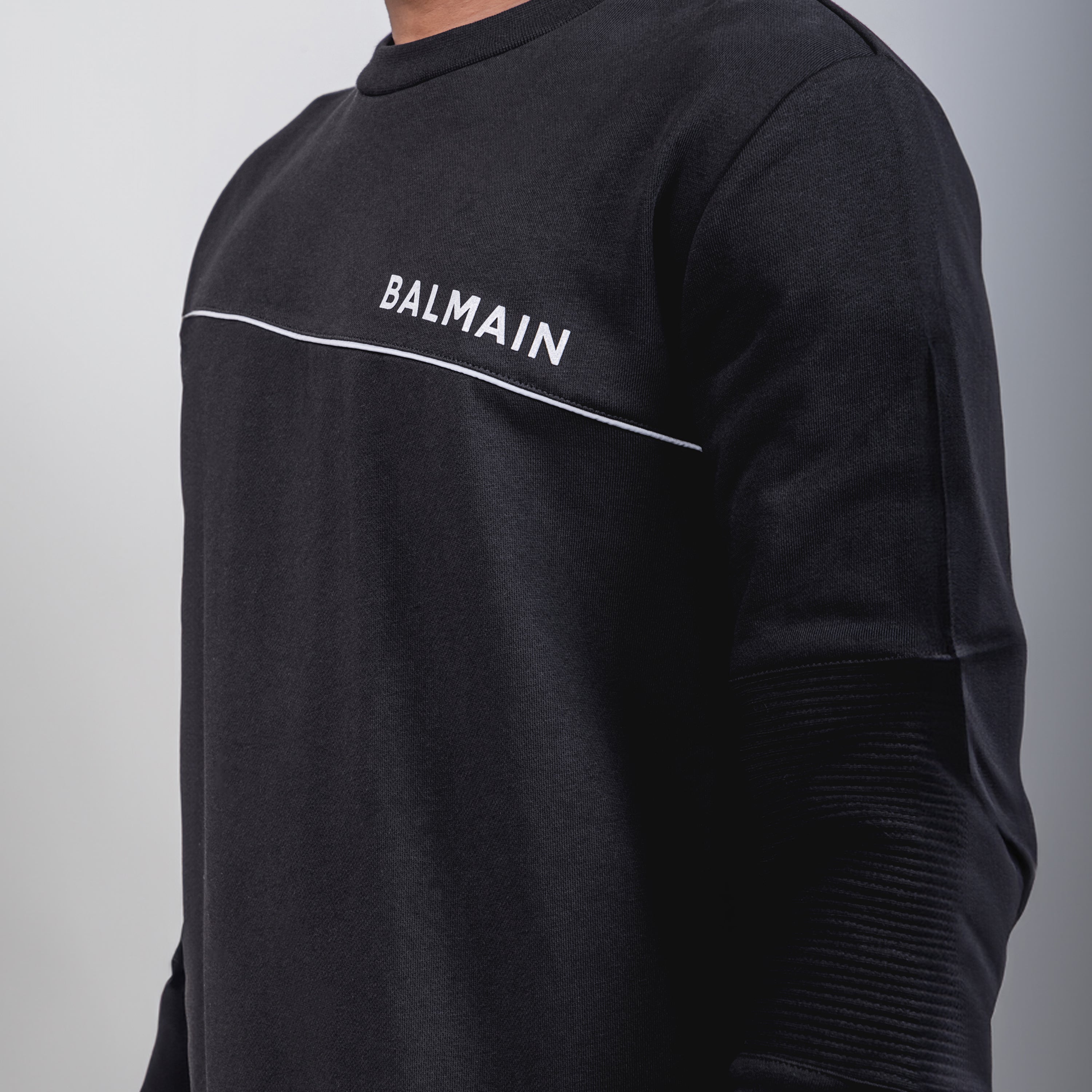 Buzo Negro Balmain Asymetric Reflect