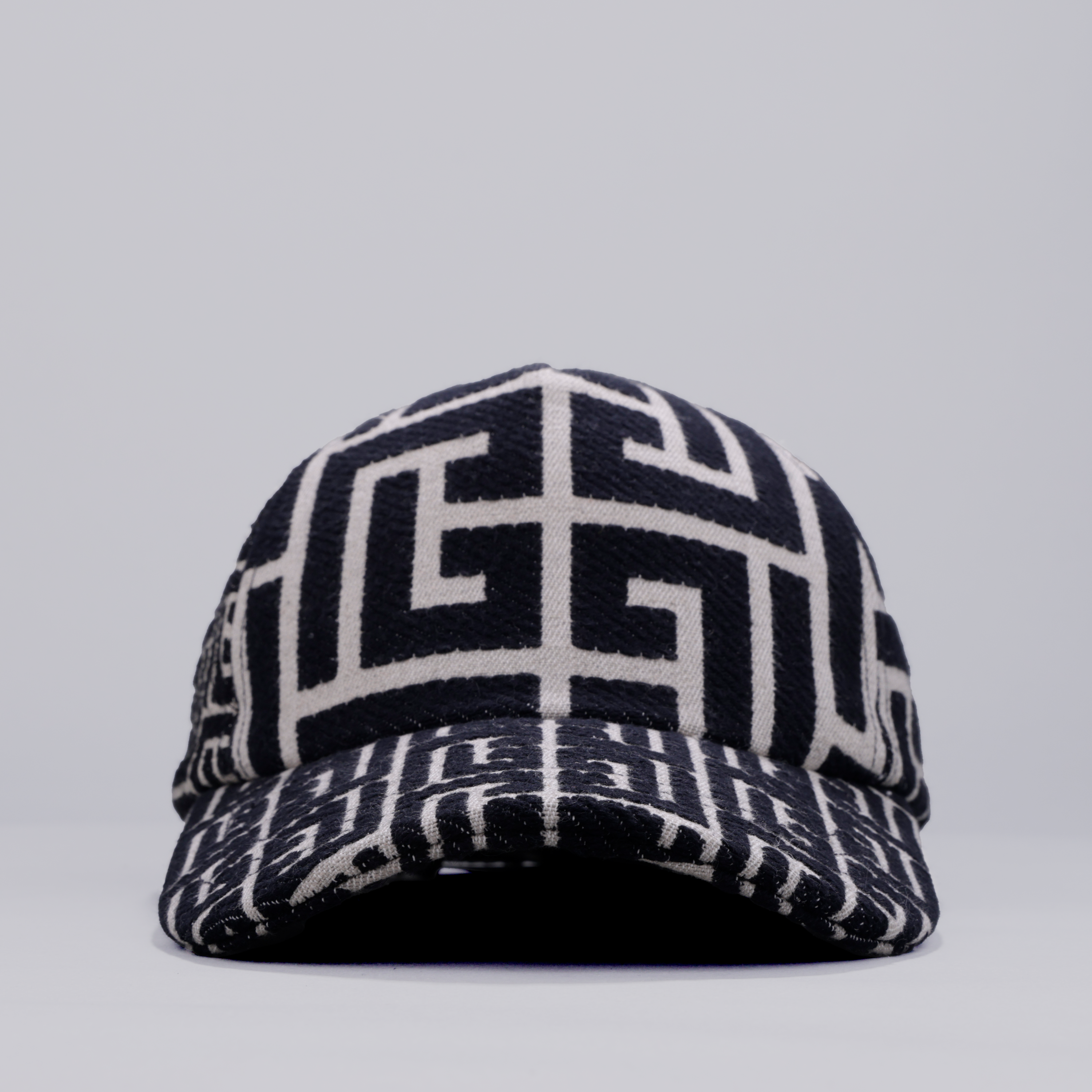 Gorra Negra Balmain Monogram