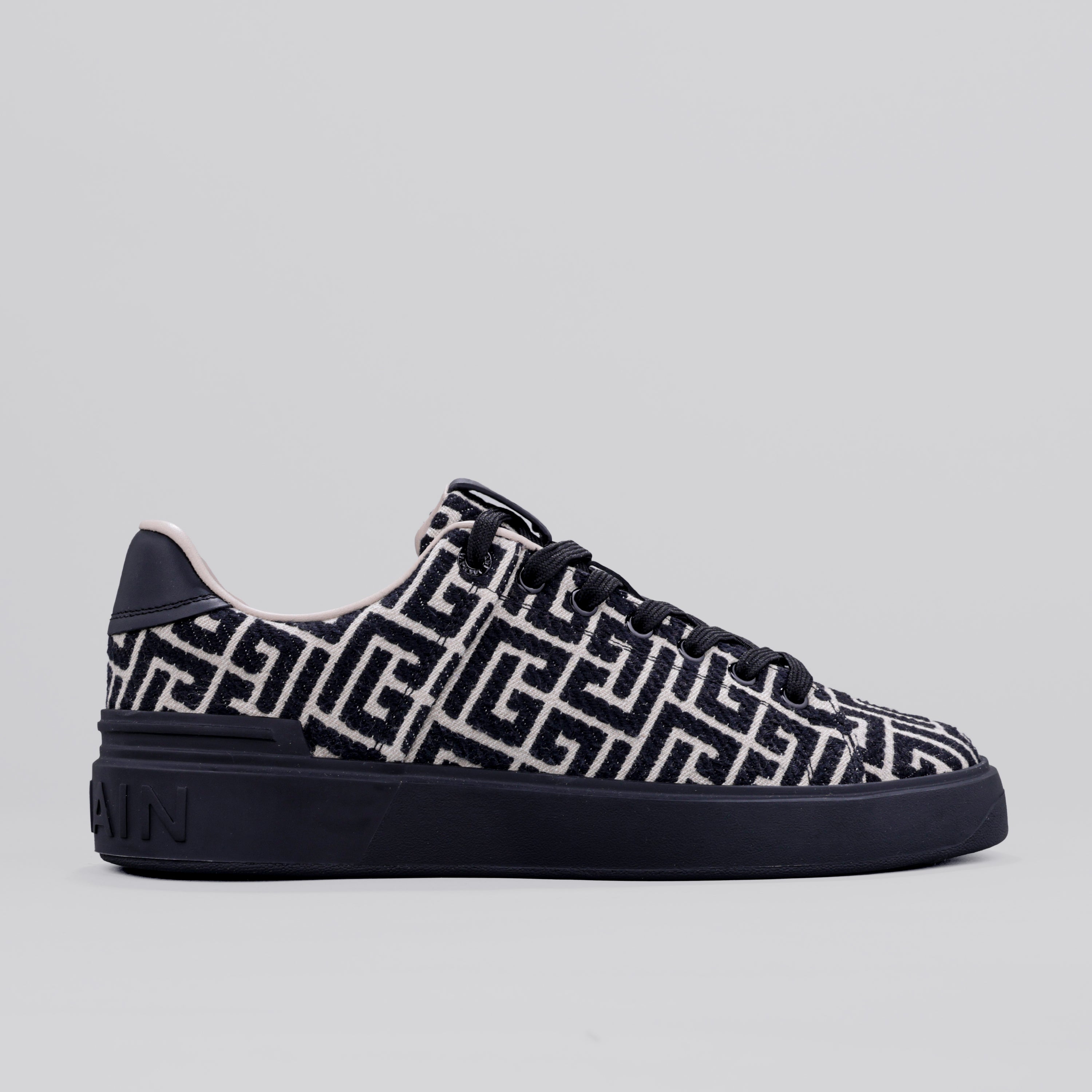 Sneakers Negros Balmain B-Court Monogram Jacquard