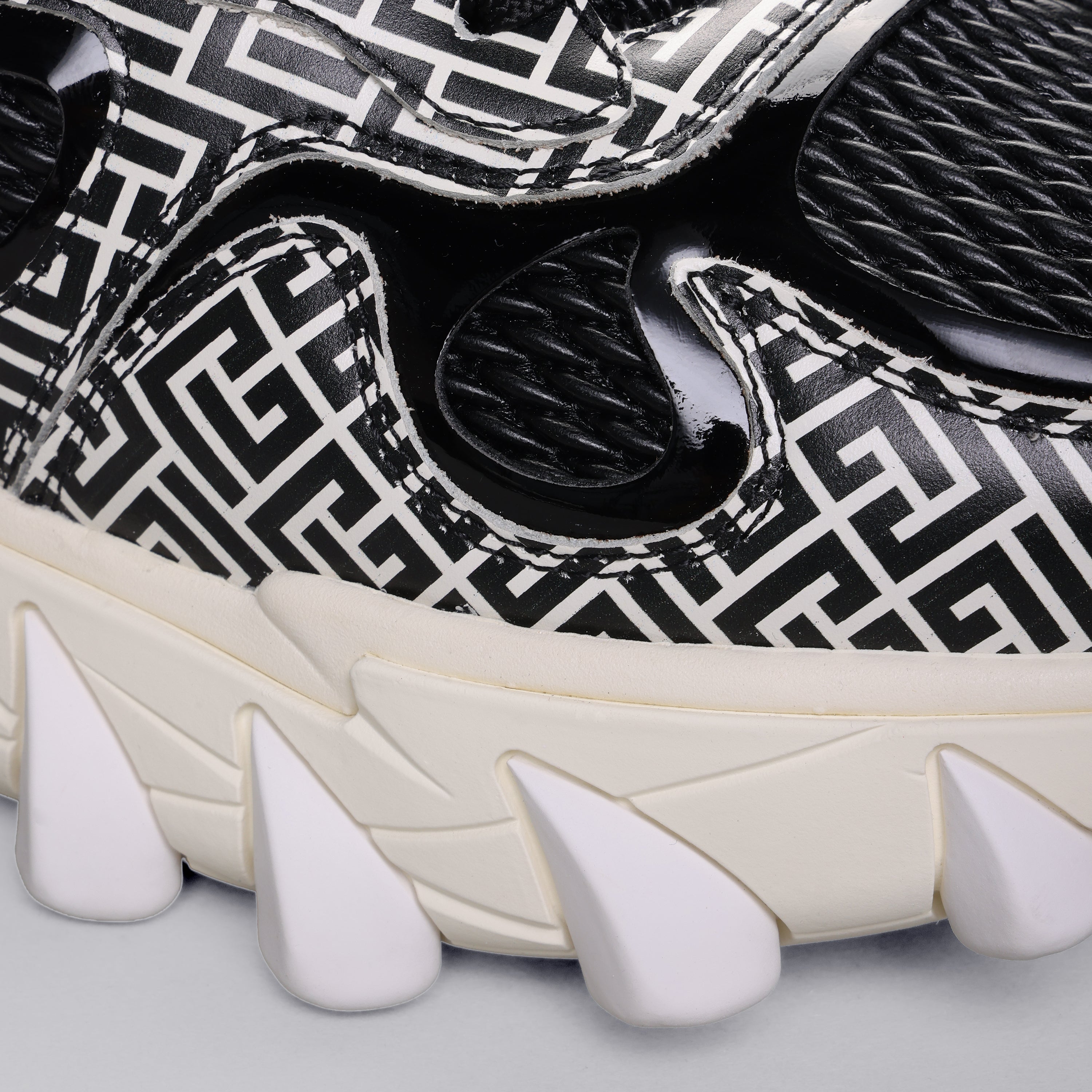 Sneakers Negros Balmain B-East Emb PB Labyrinth