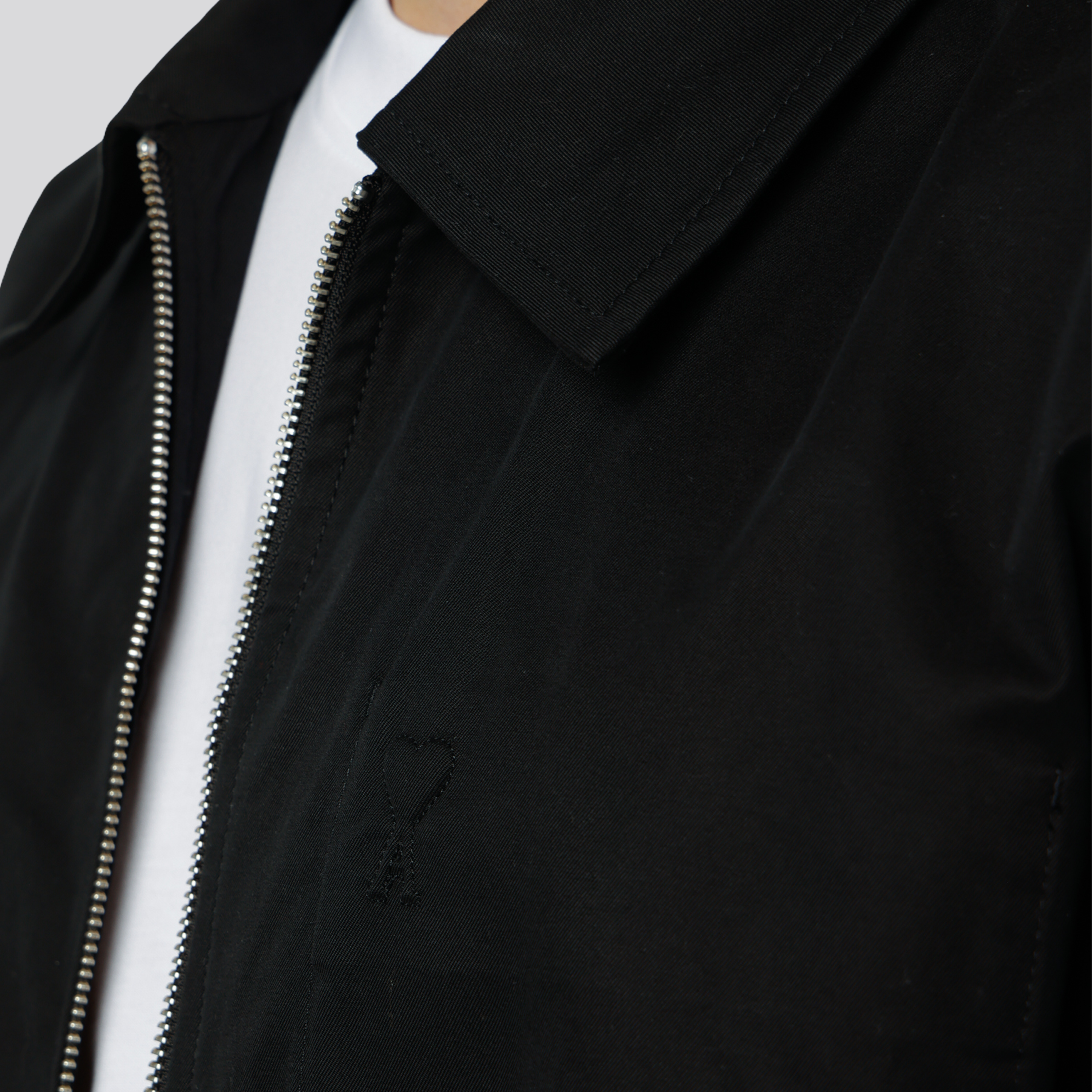 Chaqueta Negra Ami Paris Zipped