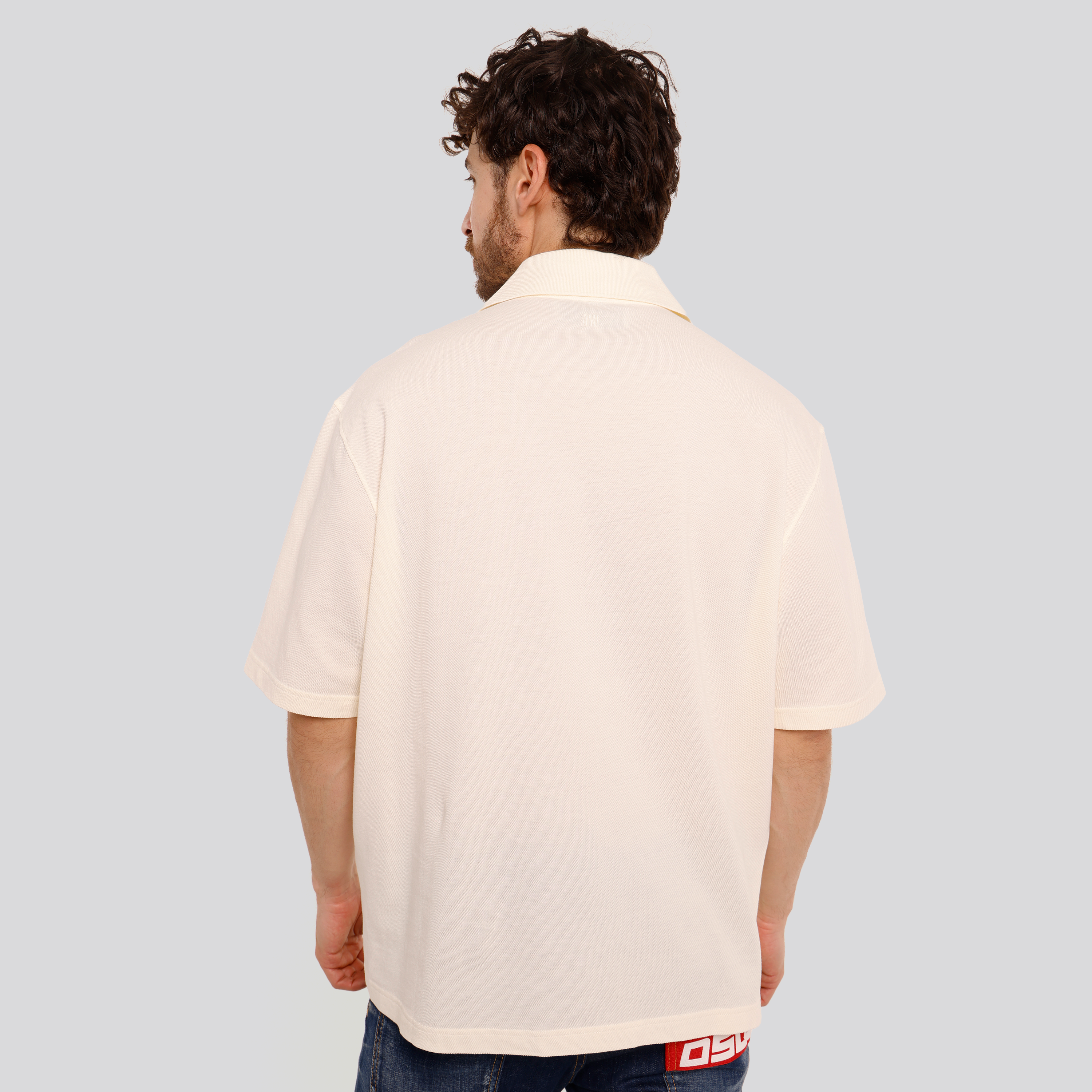 Camiseta Tipo Polo Ivory Ami Paris Boxy Fit