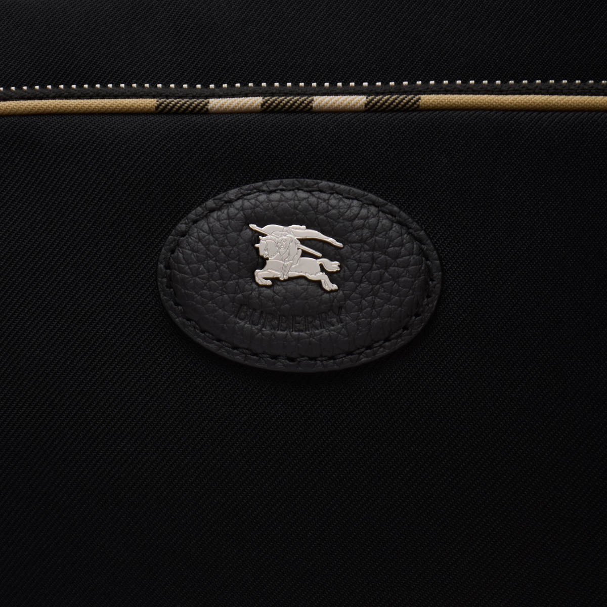 Bolso Negro Burberry Check Trim