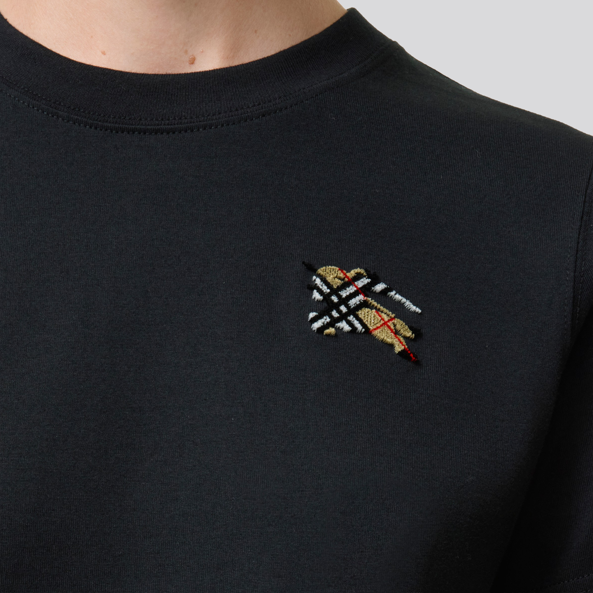 Camiseta Negra Burberry Horse Chest Patch