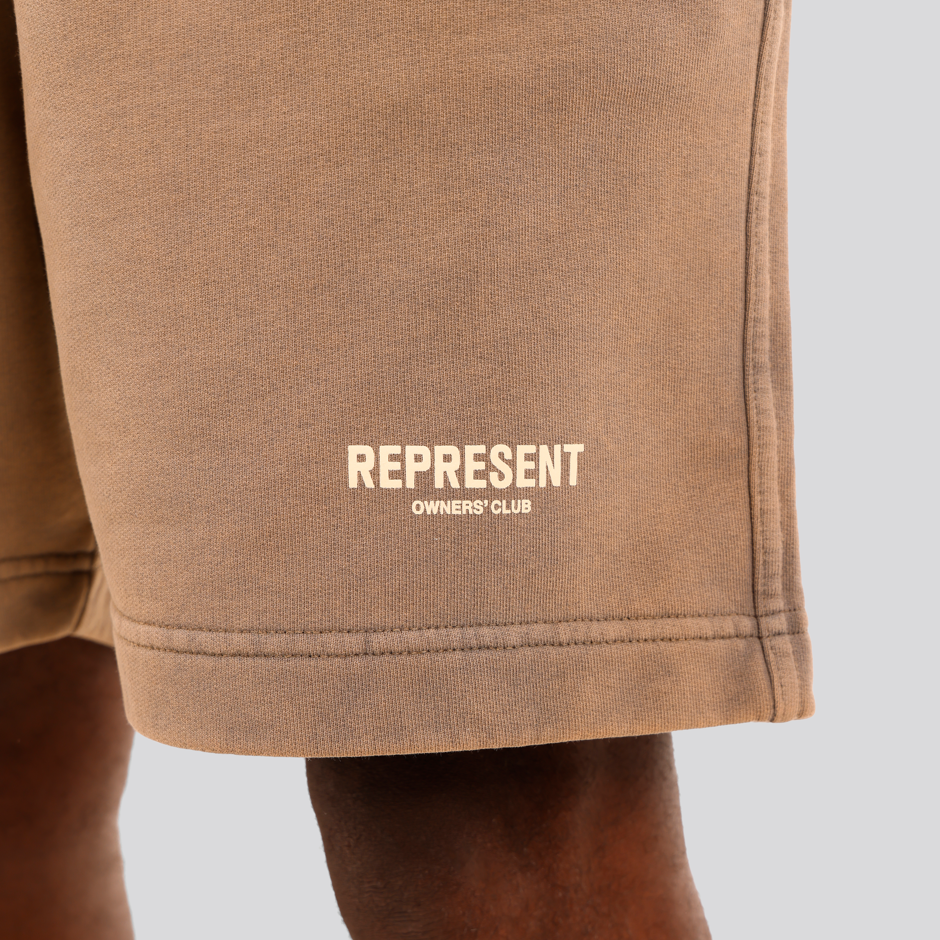Short Beige Represent Owners Club