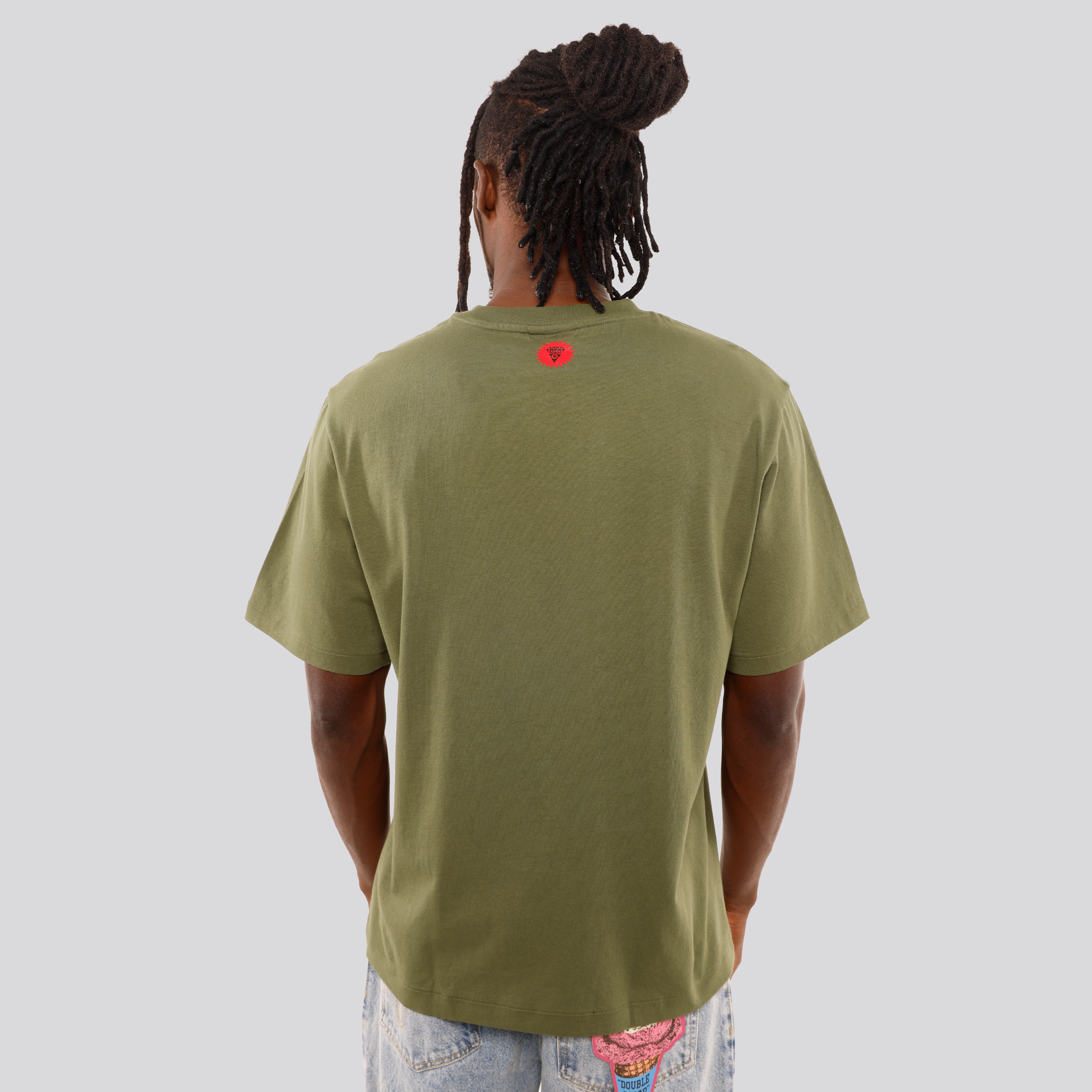 Camiseta Verde Ice Cream Spray Paint Running Dog