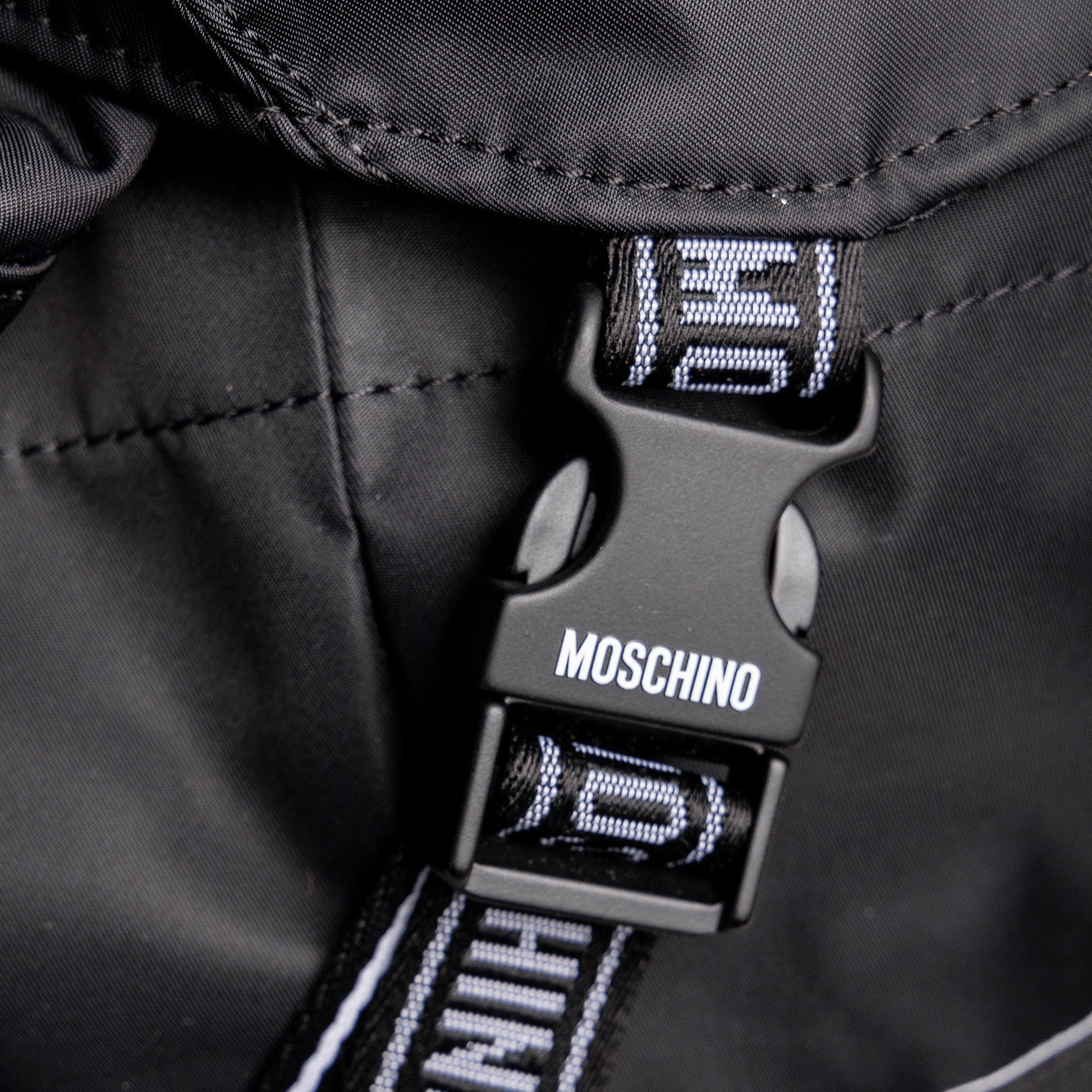 Mochila Negra Moschino Couture Blanco