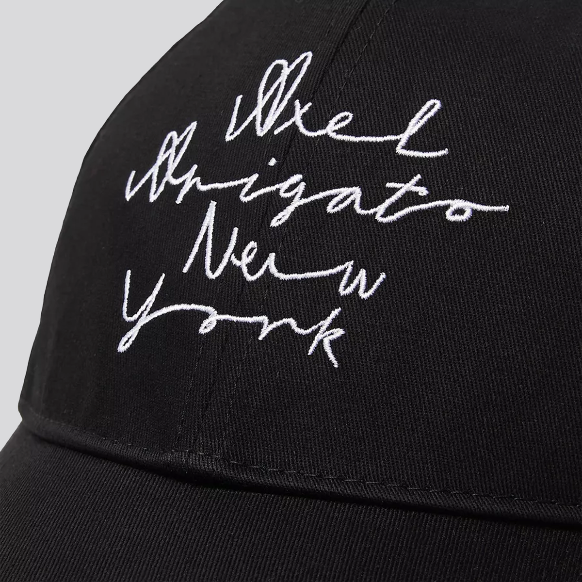 Gorra Blanca Axel Arigato Logo Scribble New York