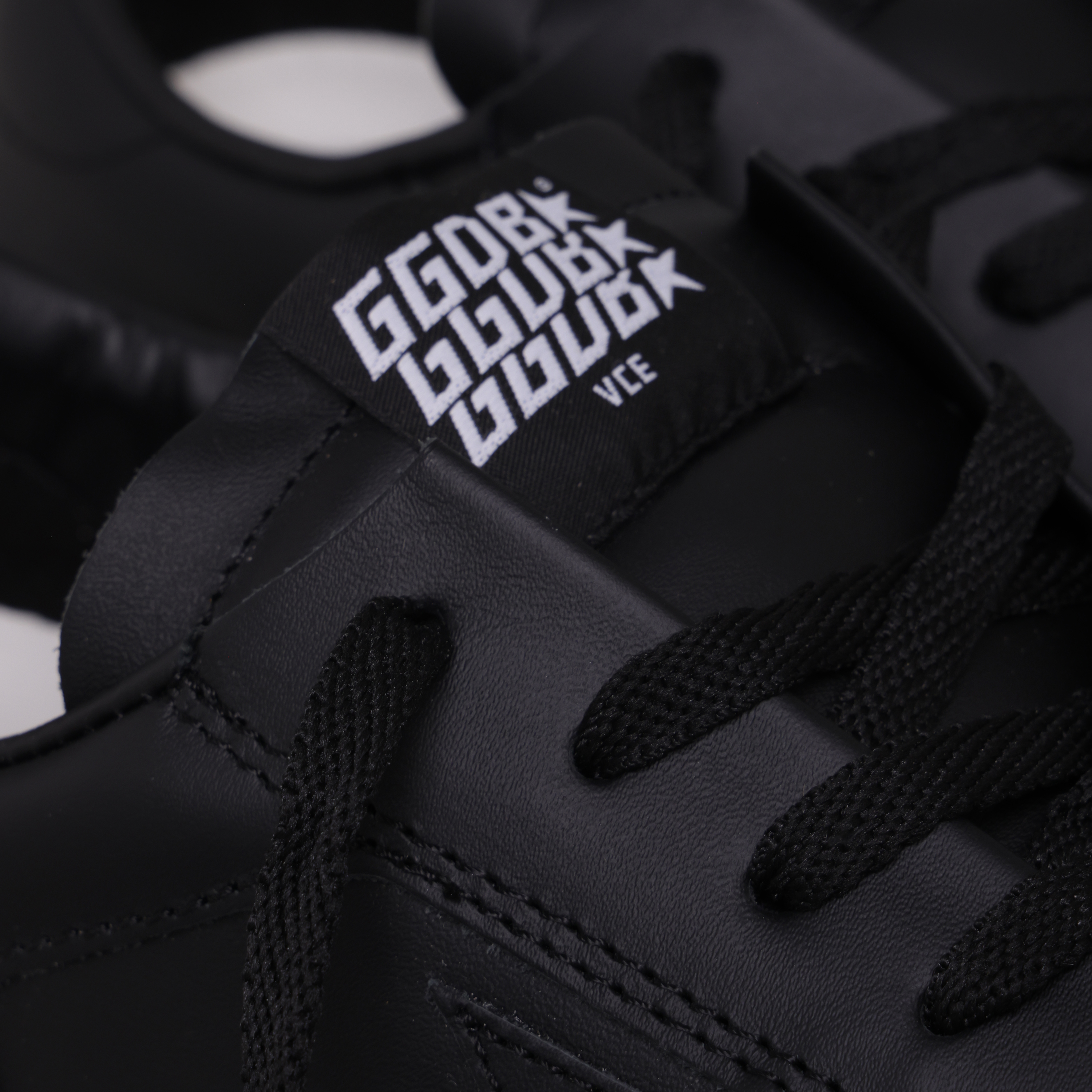 Sneakers Negros Golden Goose Stardan