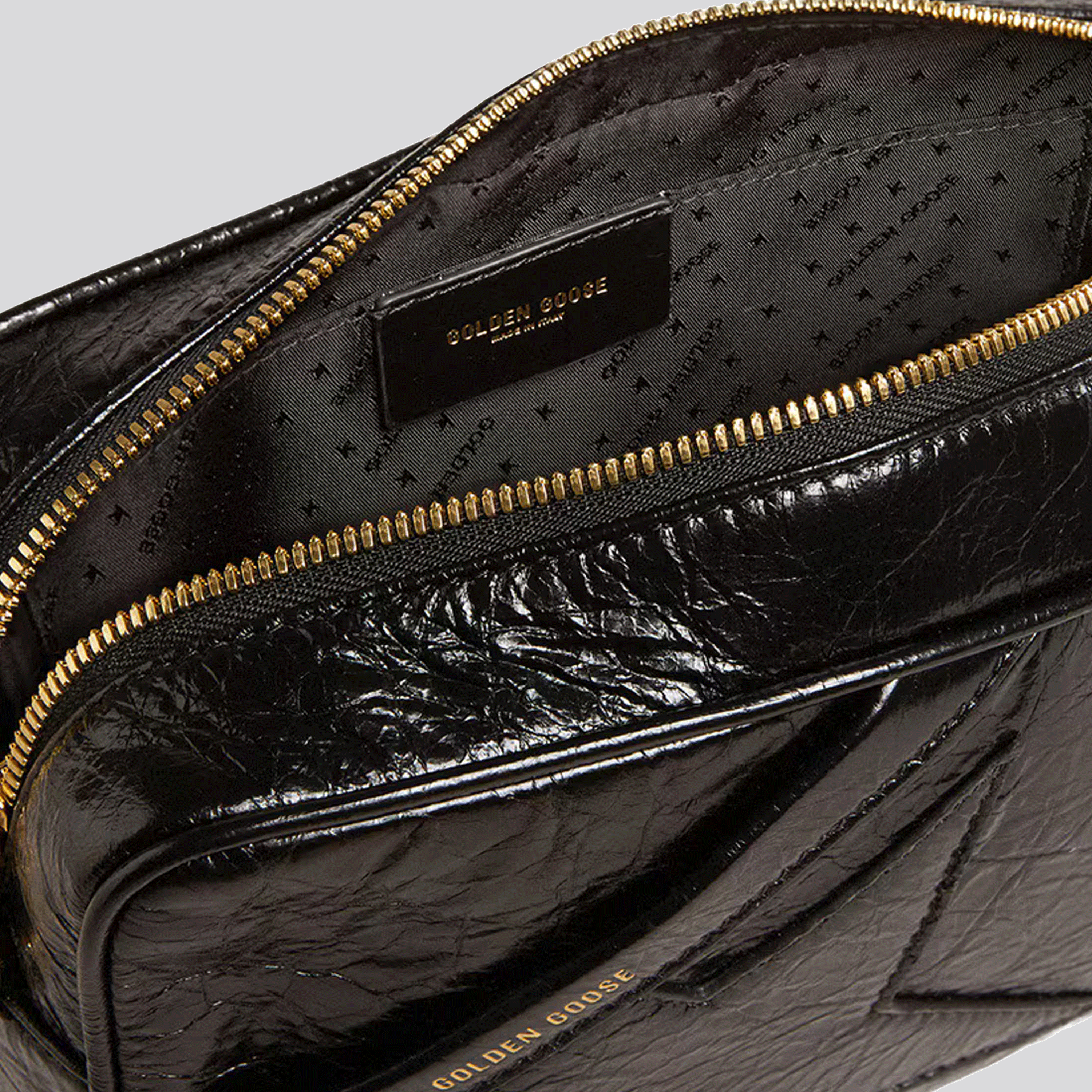 Cartera Negra Golden Goose Mini Star Wrinkled