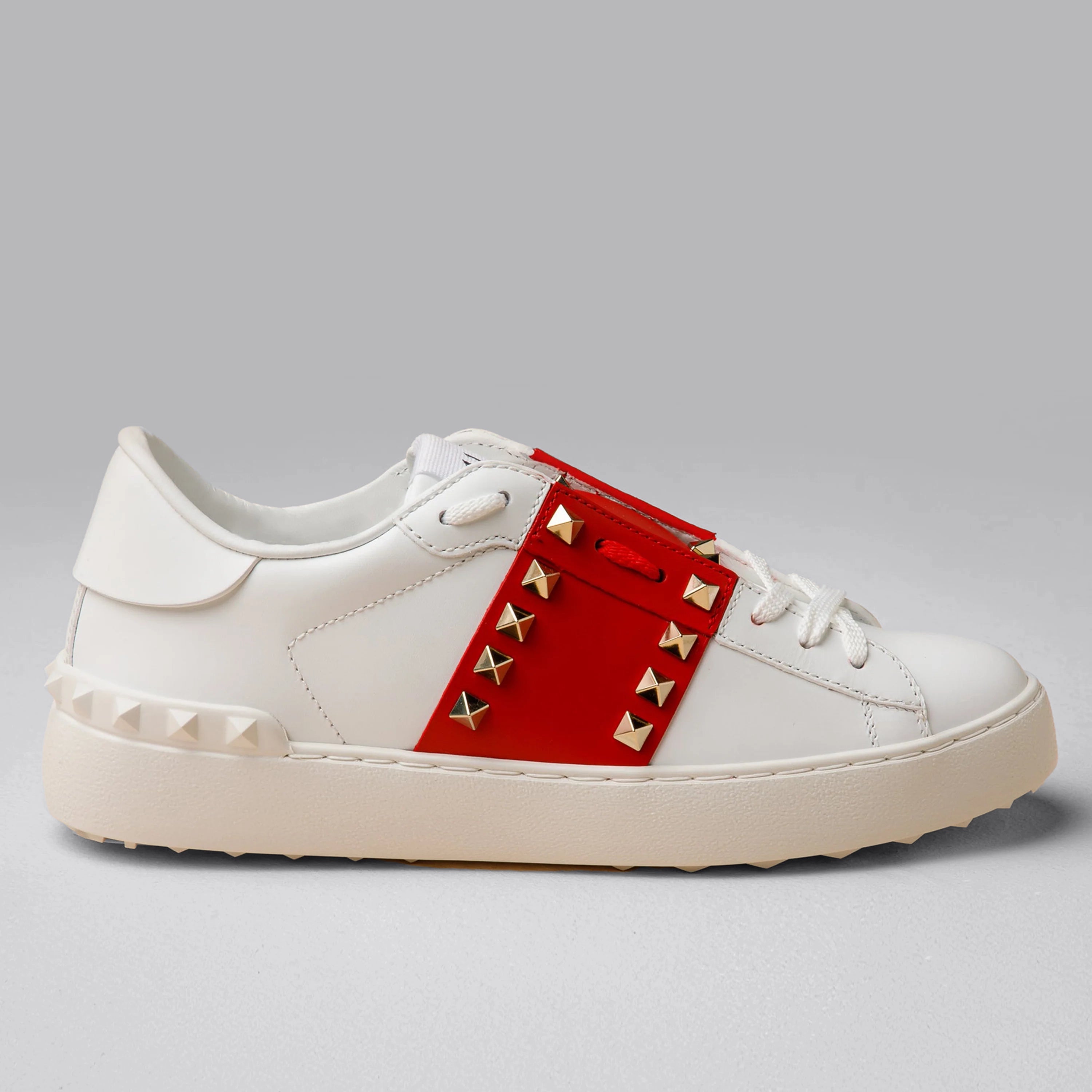Sneakers Valentino Blanco-Rojo Roscstud Untitled