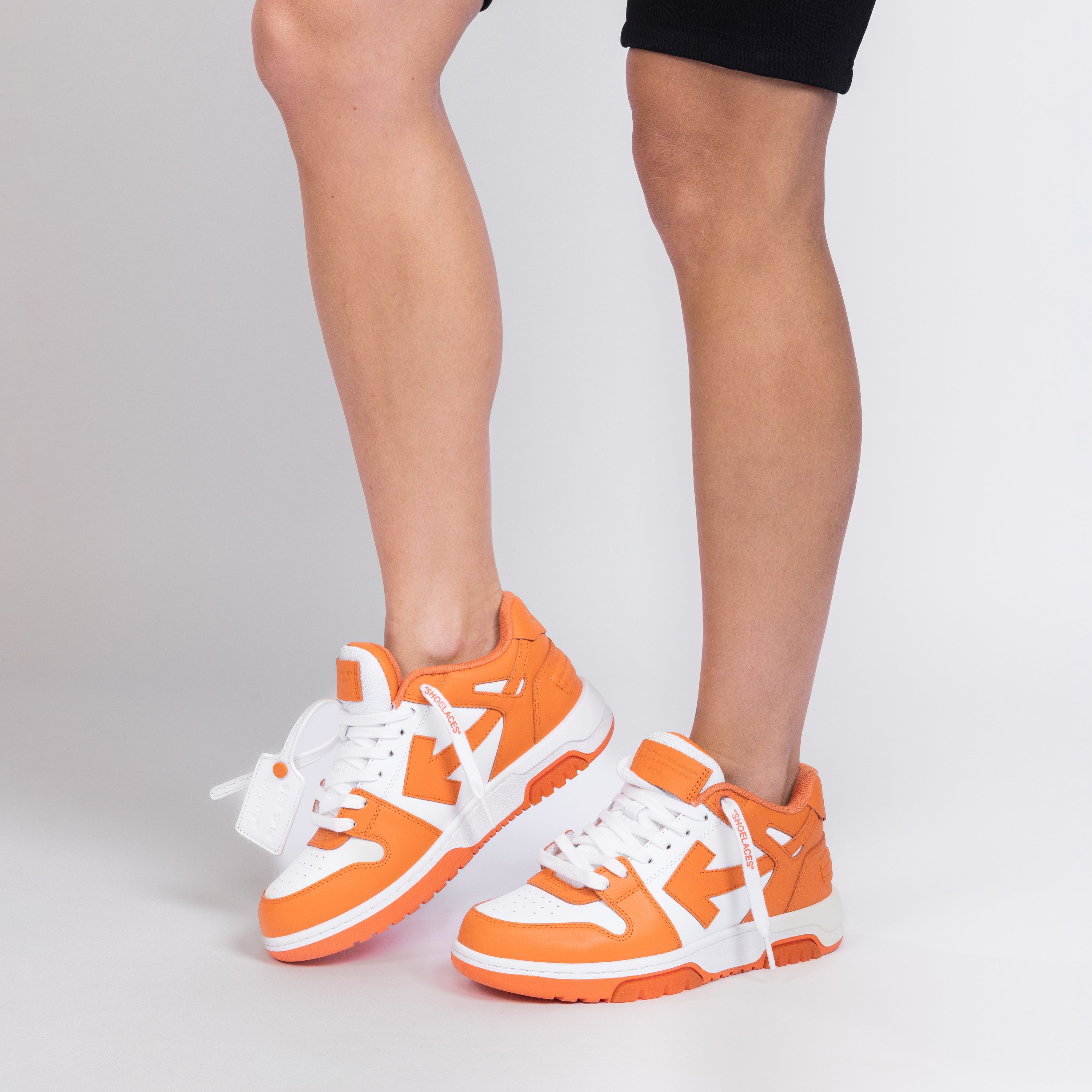 Sneakers Blanco Off-White Naranja "OOO" W