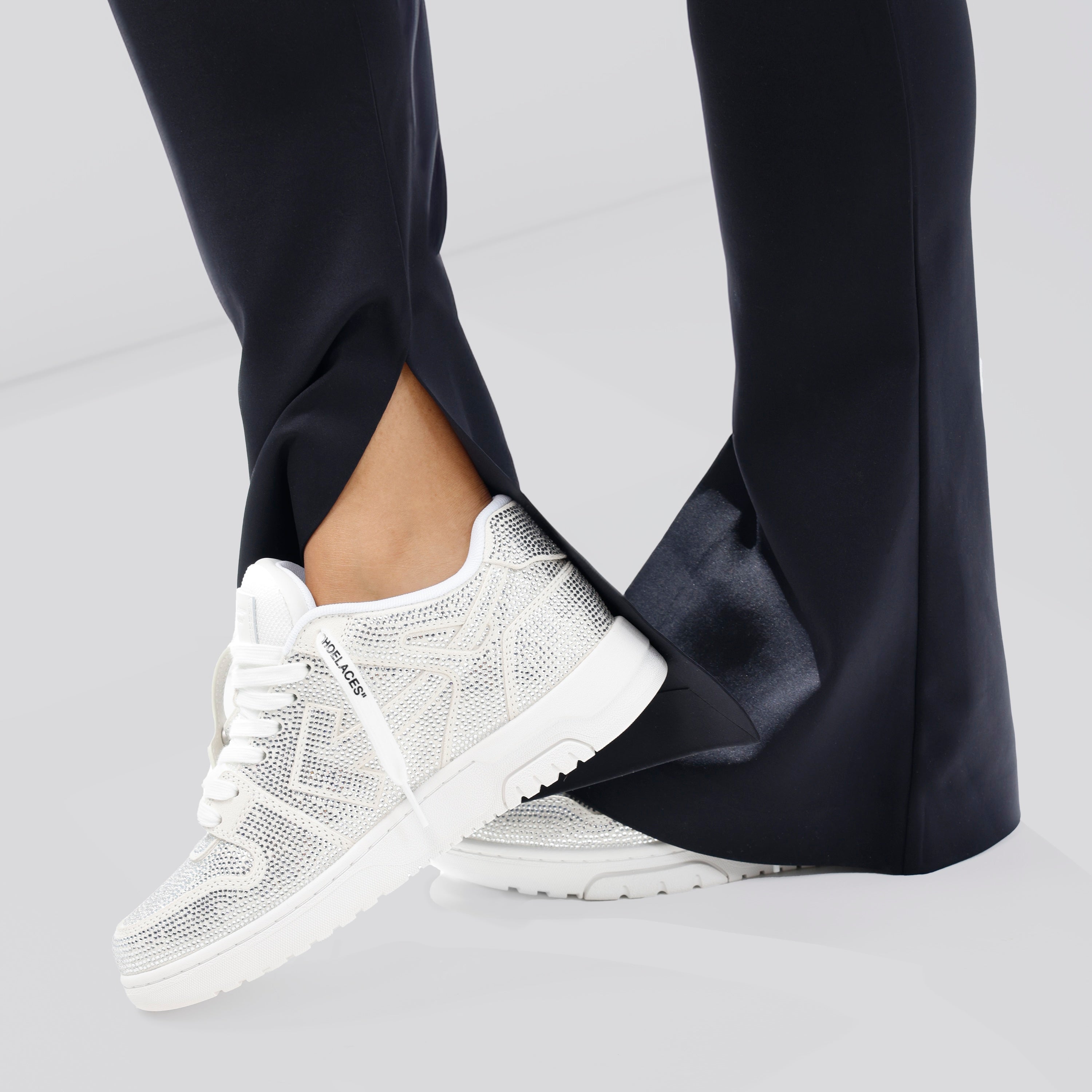 Sneakers Blancos Off-White Crystals "OOO"