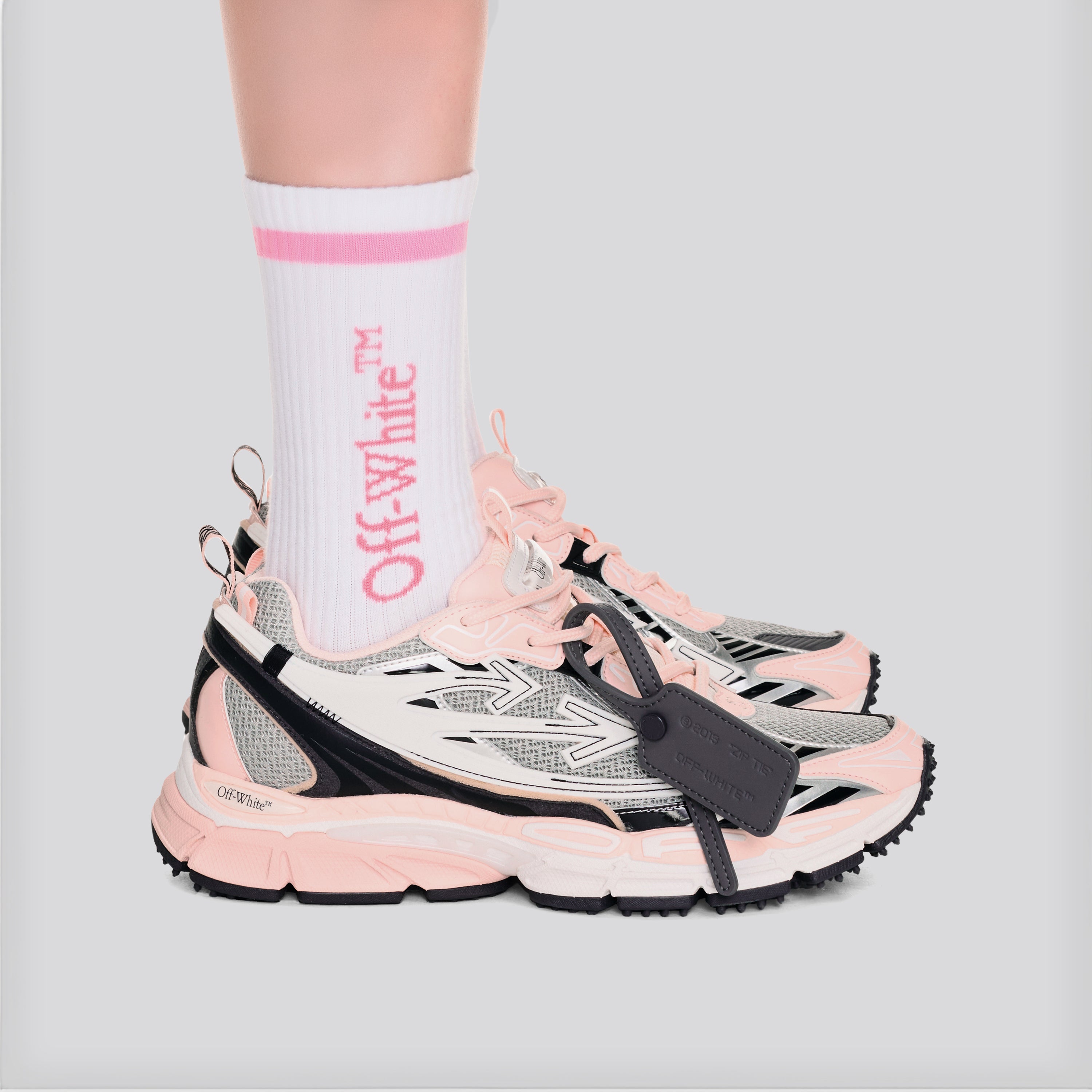 Sneakers Gris Rosa Off-White "Be Right Back"