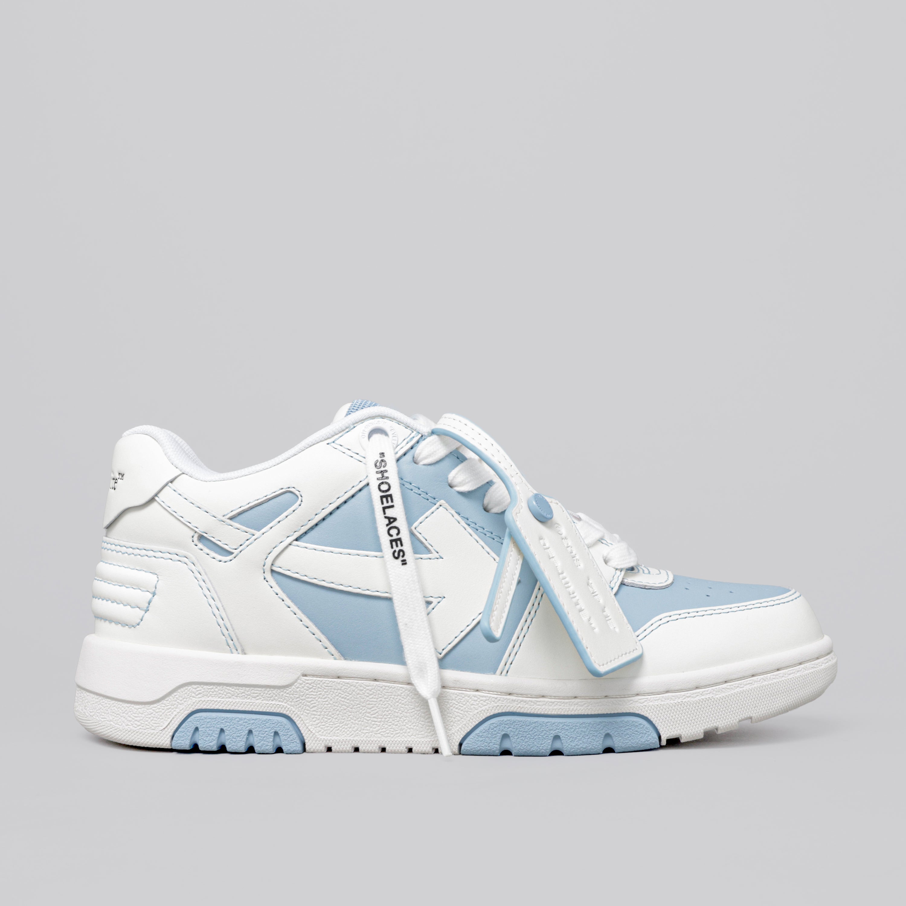 Sneakers Celeste Off-White Blanco "OOO"