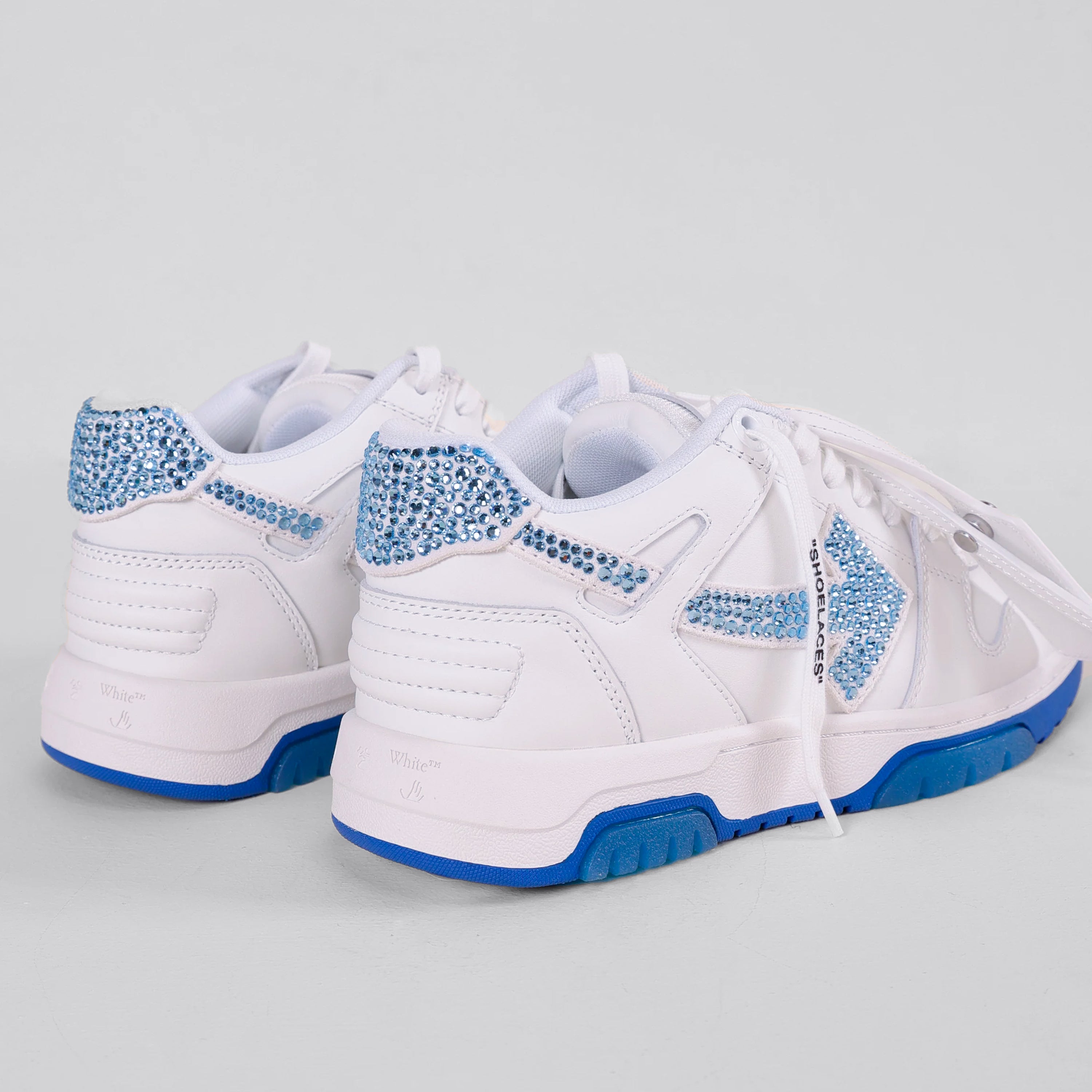 Sneakers Blanco Azul Off-White "OOO" Crystals