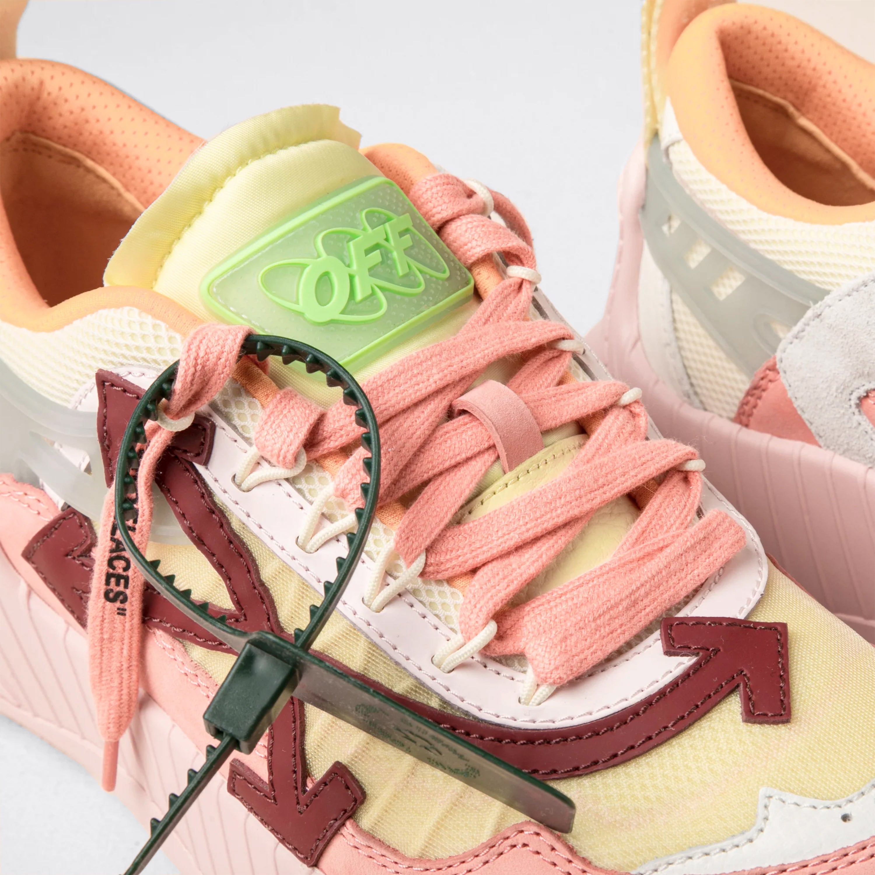 Sneakers Multicolor Rosa Blanco Odsy 1000