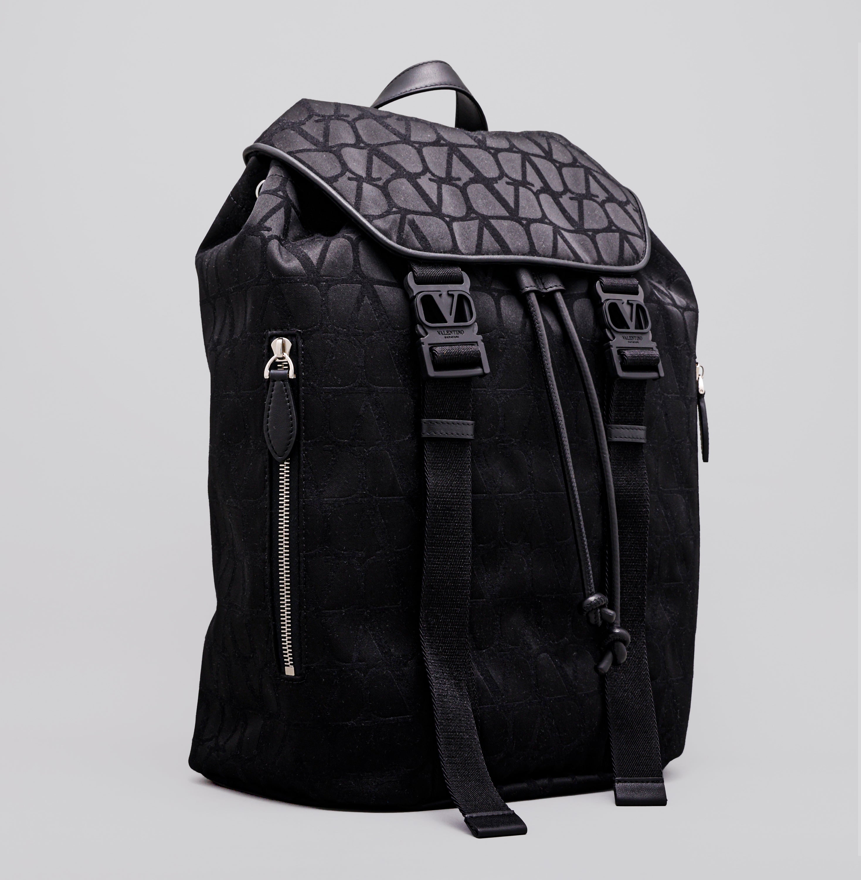 Mochila Negra Valentino Iconographe