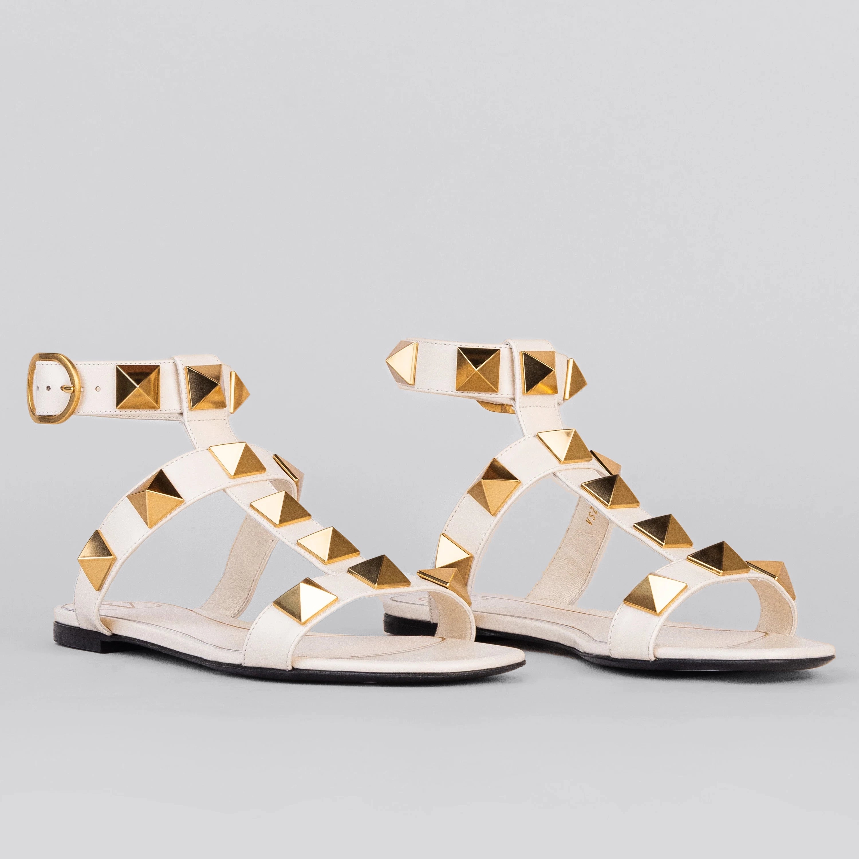 Sandalias Blancas Valentino Antique Brass