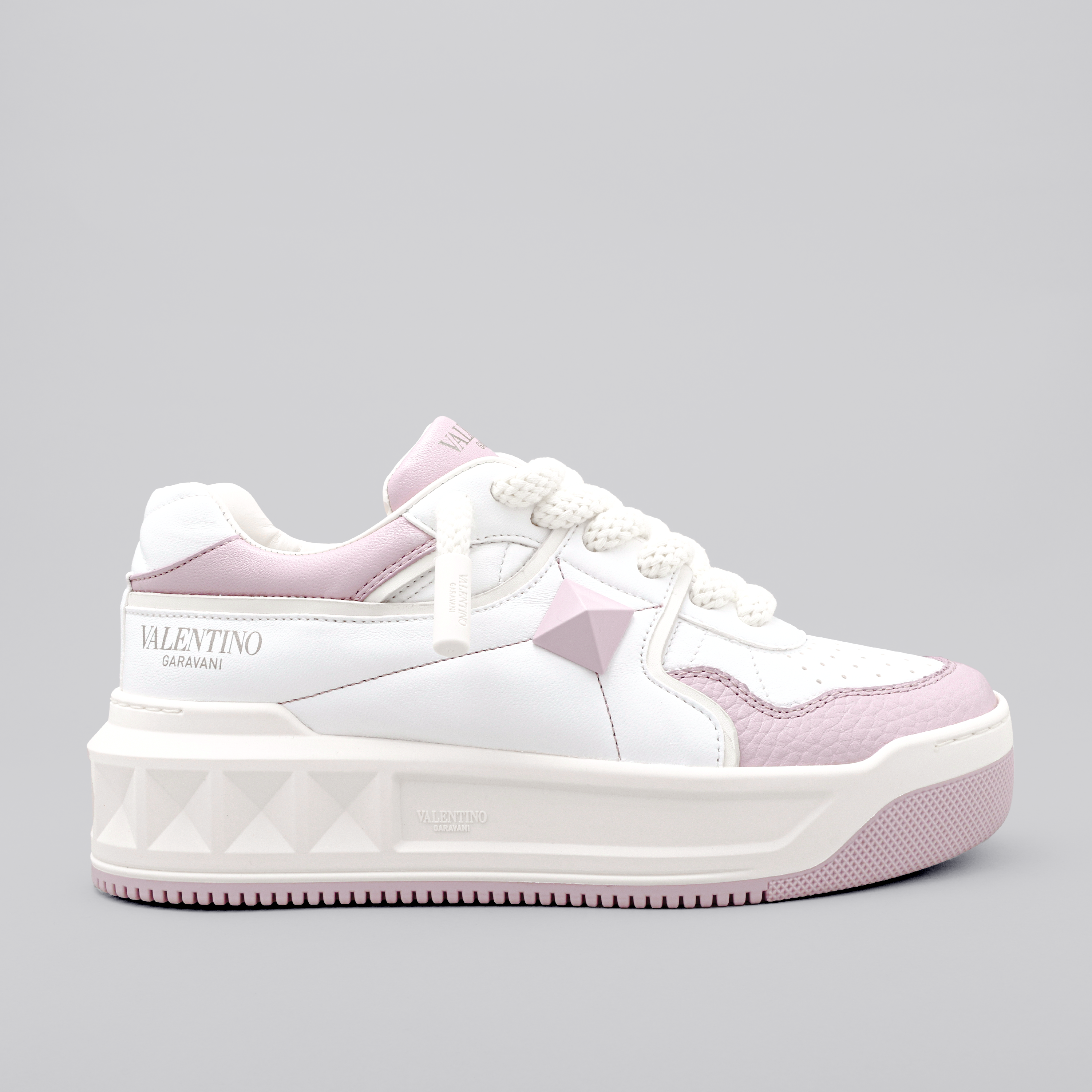 Sneakers Blancos Rosado Valentino Roman Stud