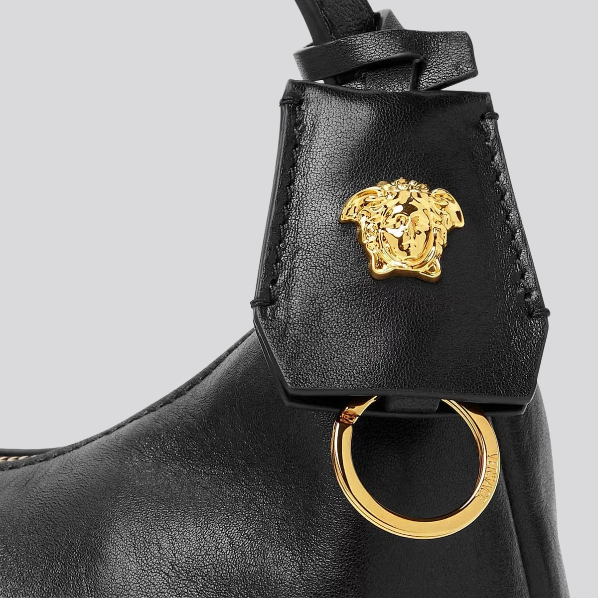 Cartera Negra Versace Tag Medusa