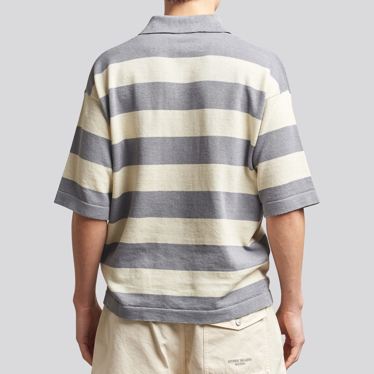 Camiseta Tipo Polo Gris - Crema Stone Island Marina