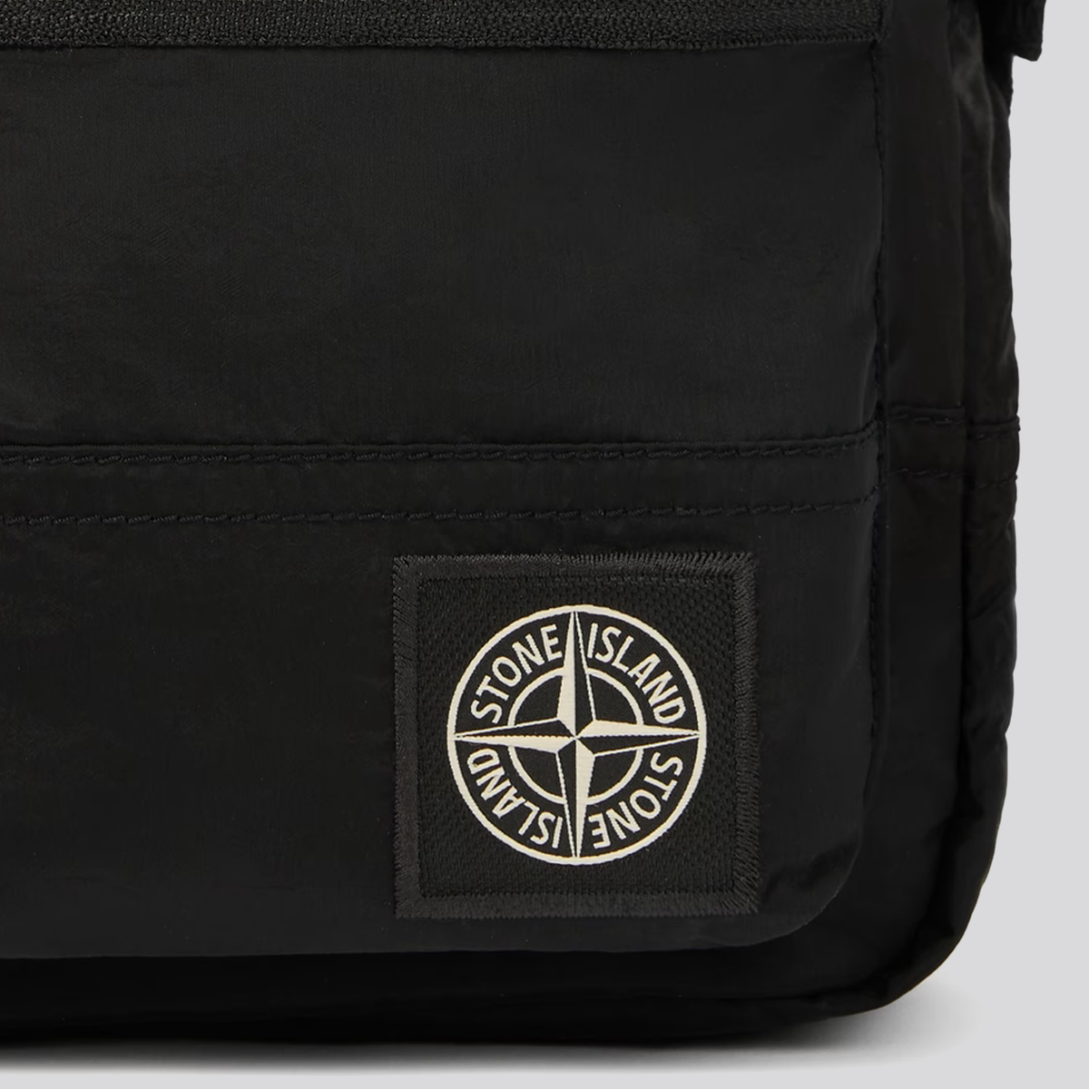 Canguro Negro Stone Island Logo Patch