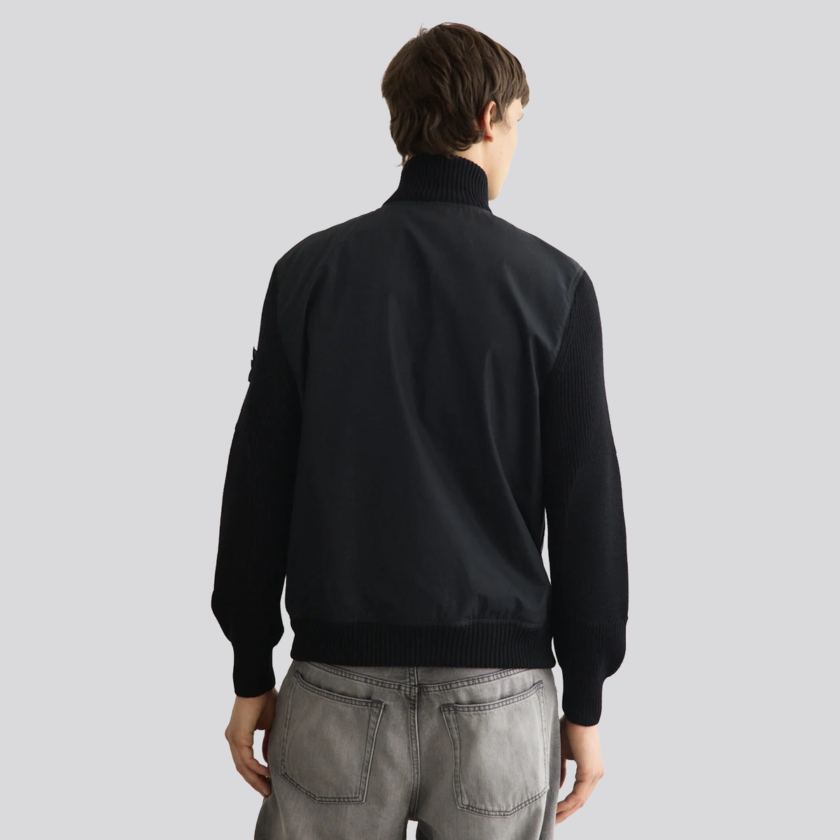 Chaqueta Negra Stone Island Maniche