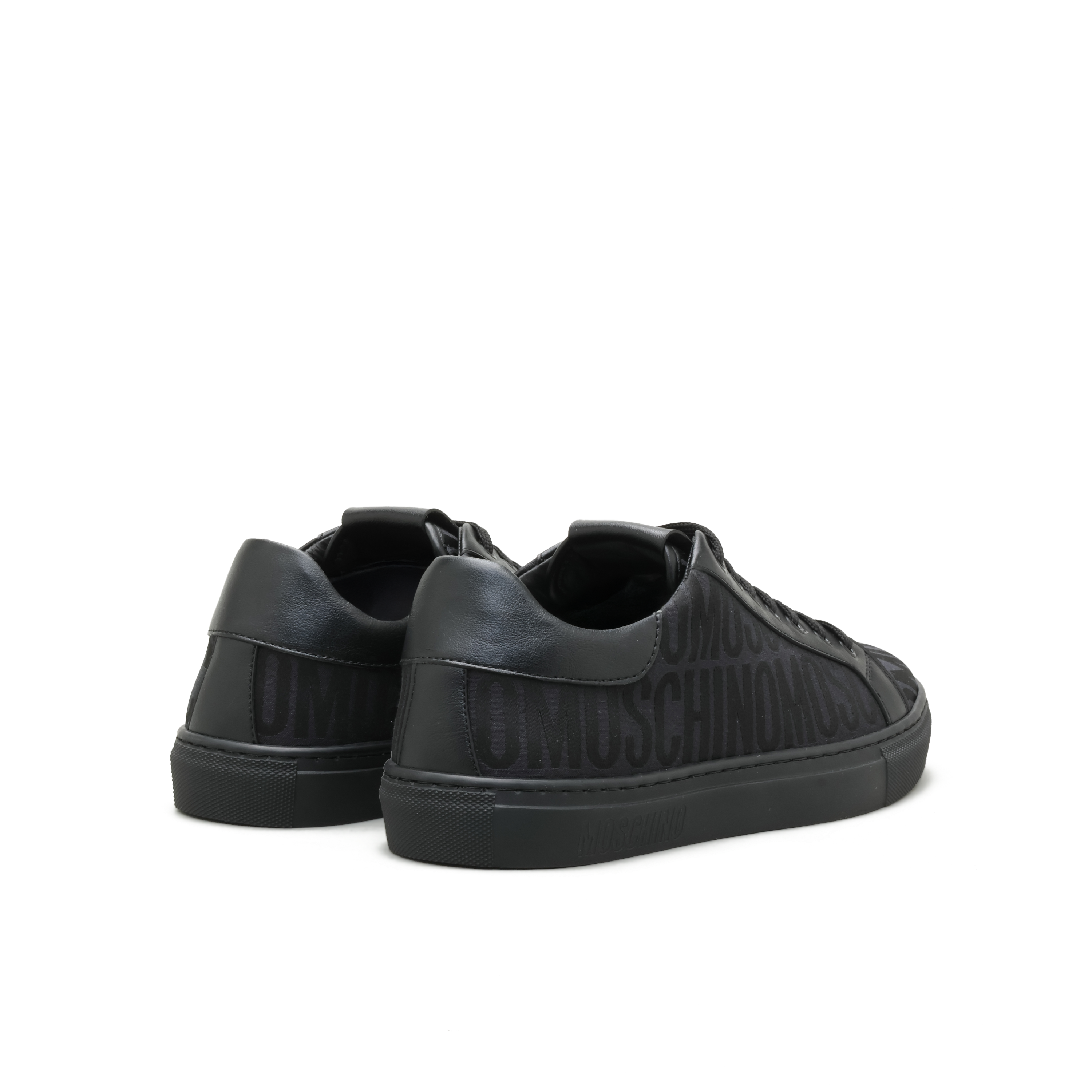 Sneakers Negros Moschino Monogram