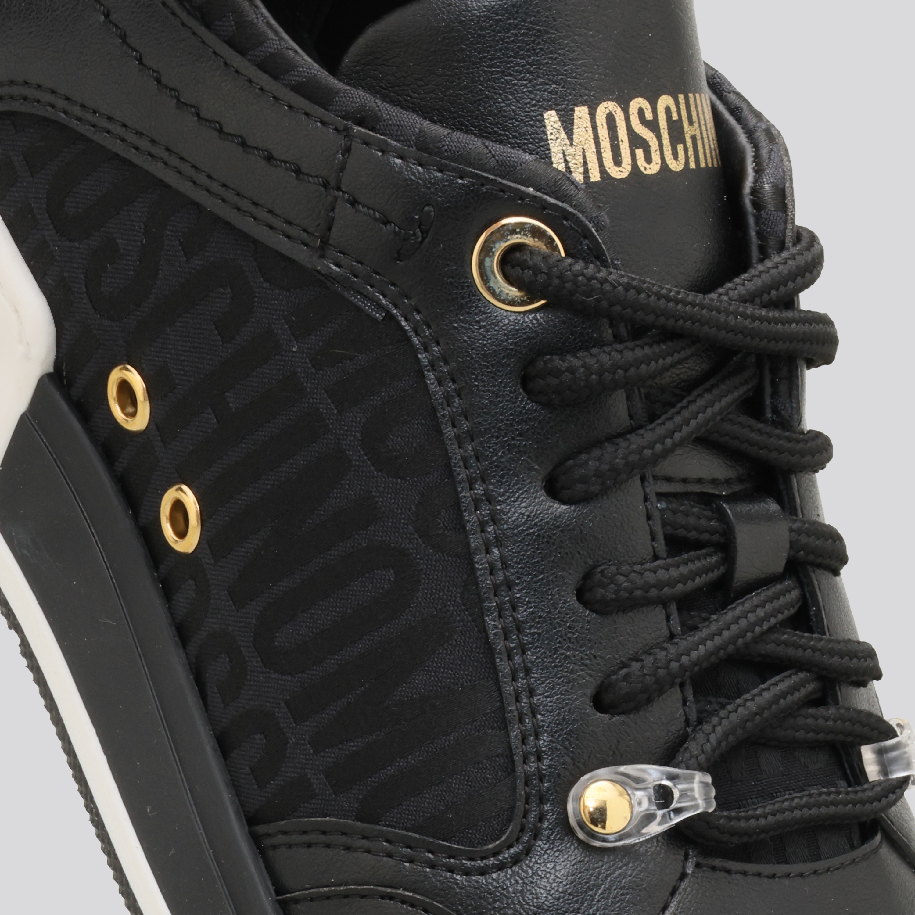 Sneakers Negros Moschino Gold Logo